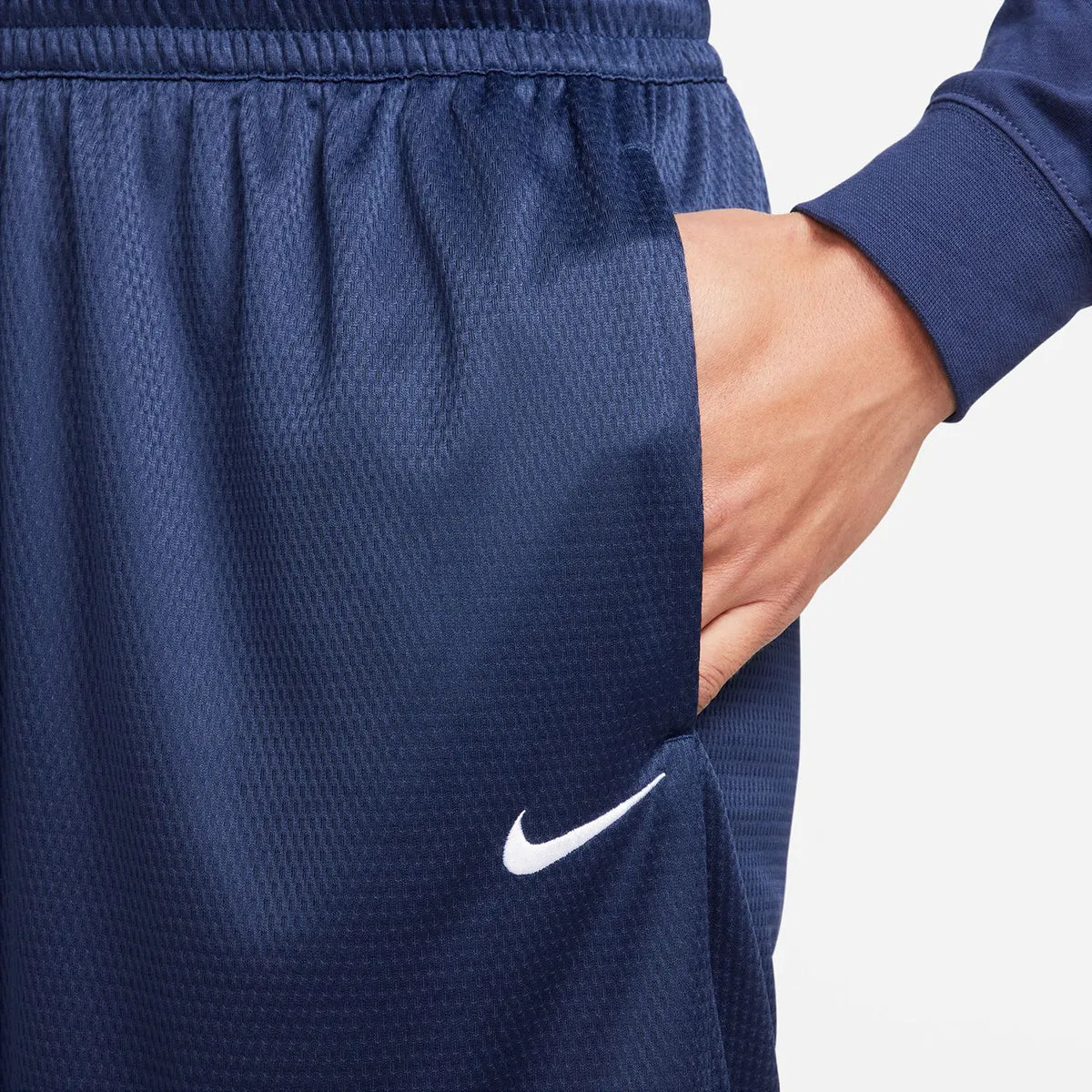 11" Icon Short - Mens Tagless Labeling