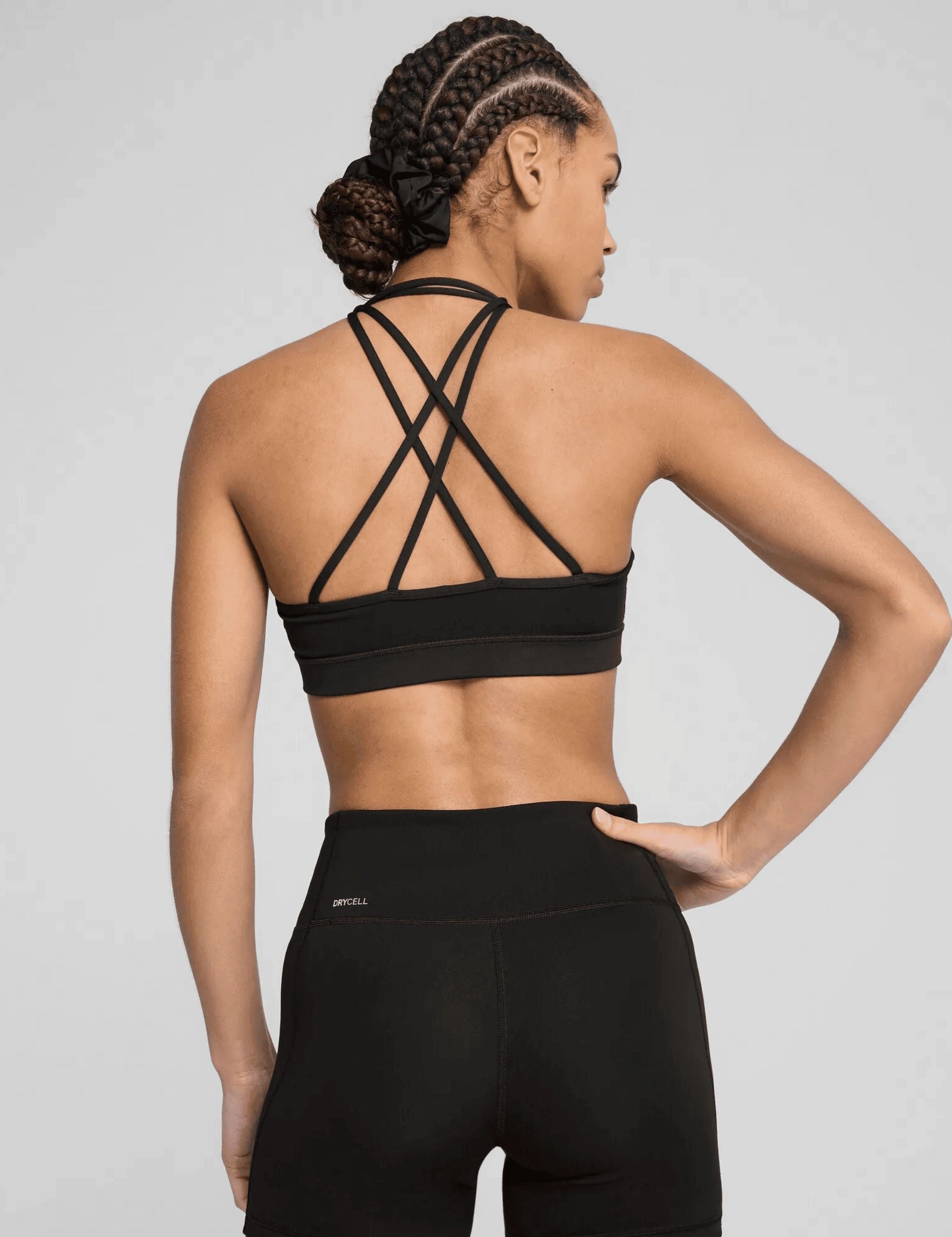 Smooth Lining Laser Cut Edges Move Strappy Bra - Black