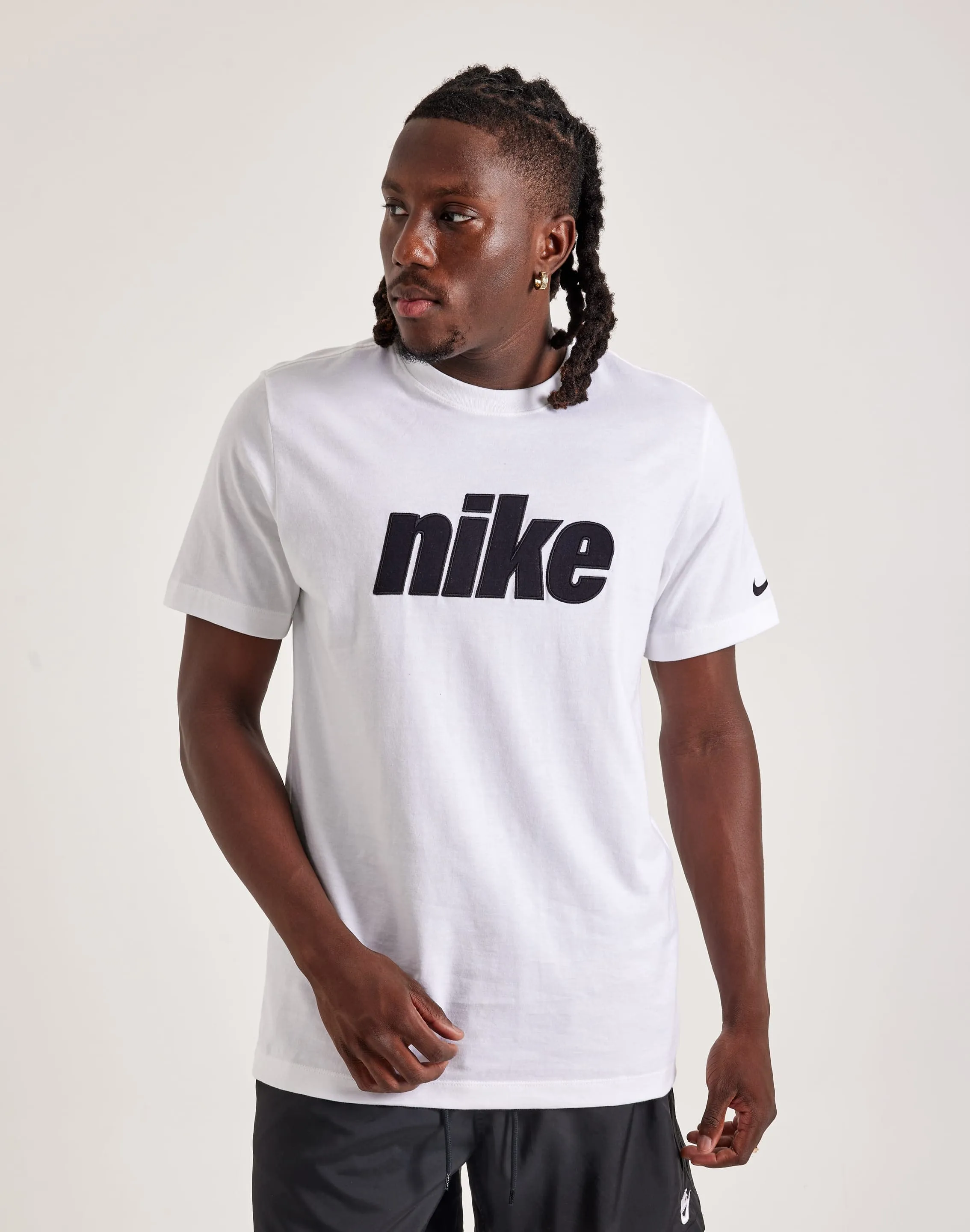 Nike Embroidered Logo Tee HighDensity Weave Flatlock stitching