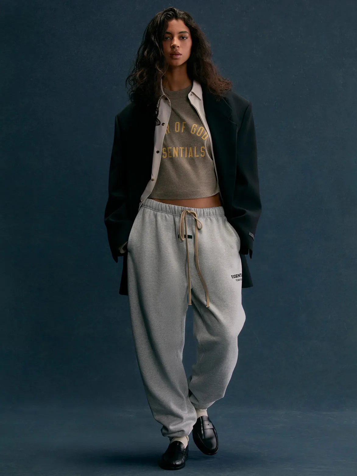 FLEECE ESSENTIAL SWEATPANT - HEATHER GREY Lightweight insulation