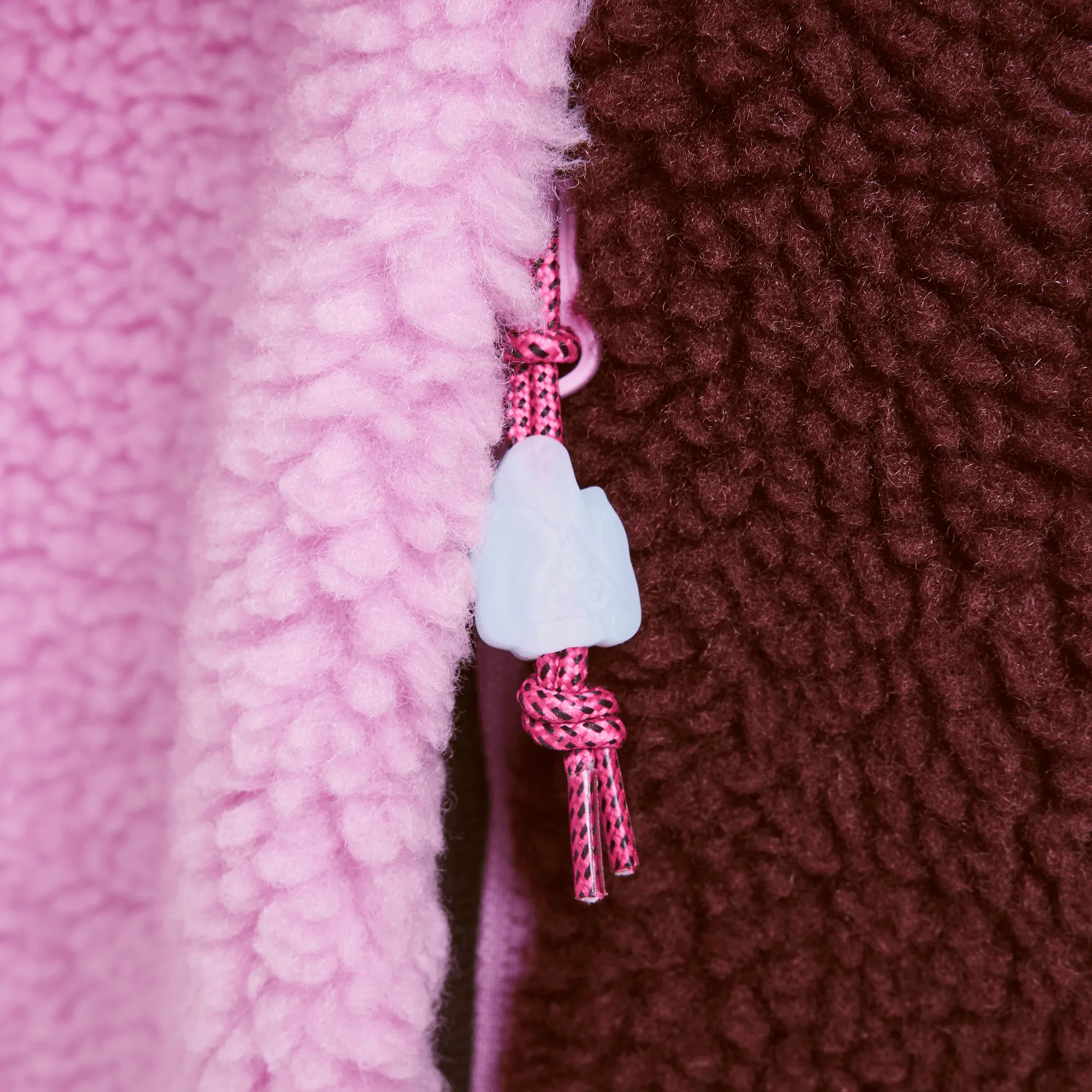 ACG "CANWELL GLACIER" WINDPROOF JACKET - BEYOND PINK/ BURGUNDY CRUSH Cultural Fit