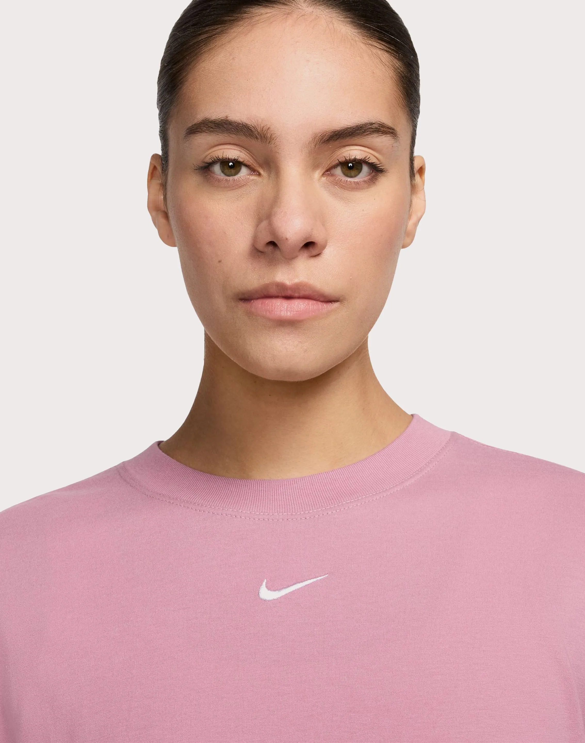 Nike Sportswear Essential Tee Tee All weather
