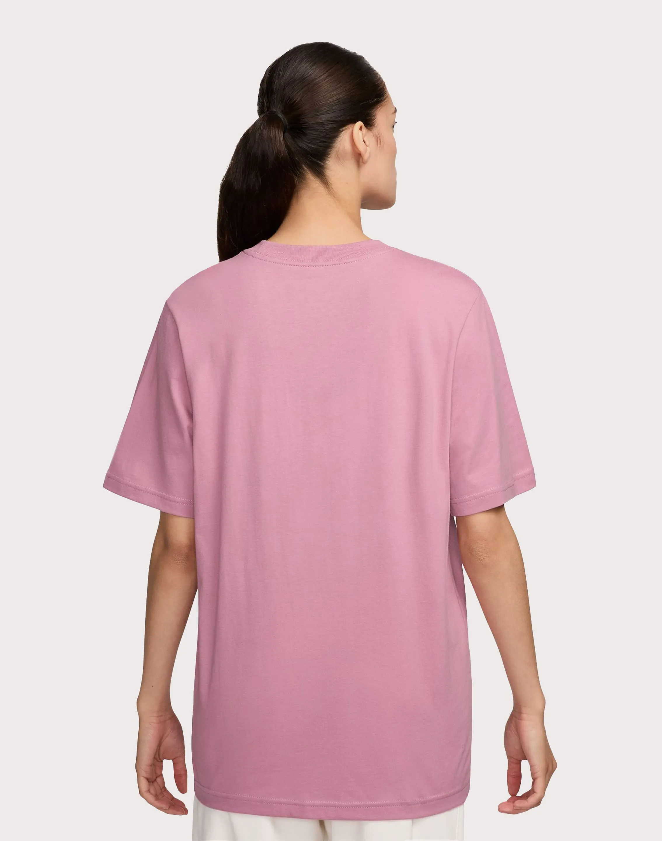 Pure Tone Nike Sportswear Essential Tee Tee