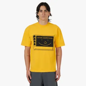 Actual Source Happy Book T-shirt / Yellow cutoff shorts silhouette