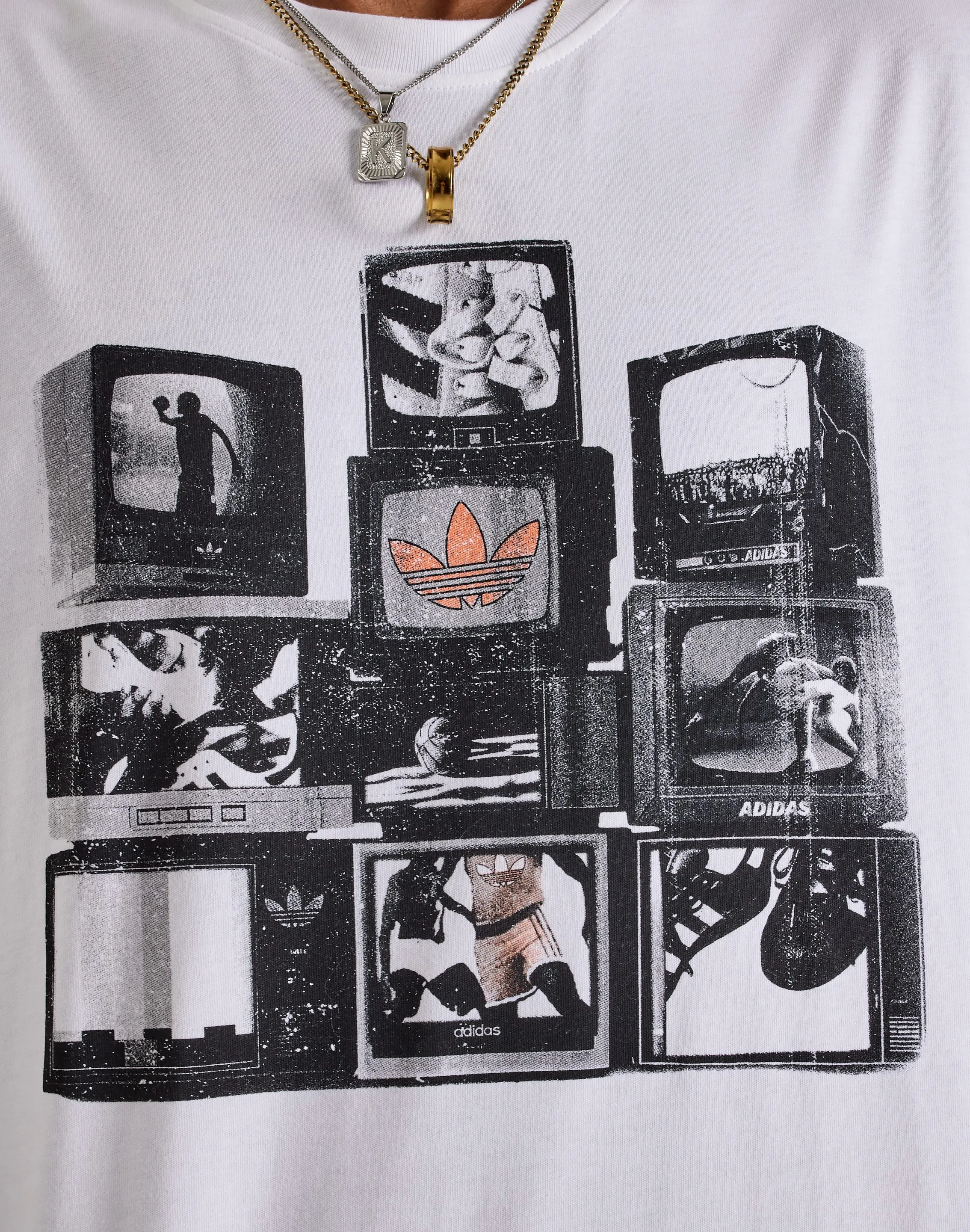 SeamlessTransition Adidas Originals Vintage TV Tee