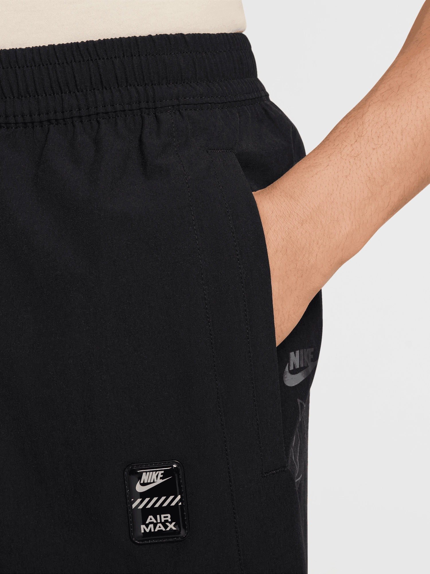Air Max Woven Men's Cargo Shorts Clean Feel