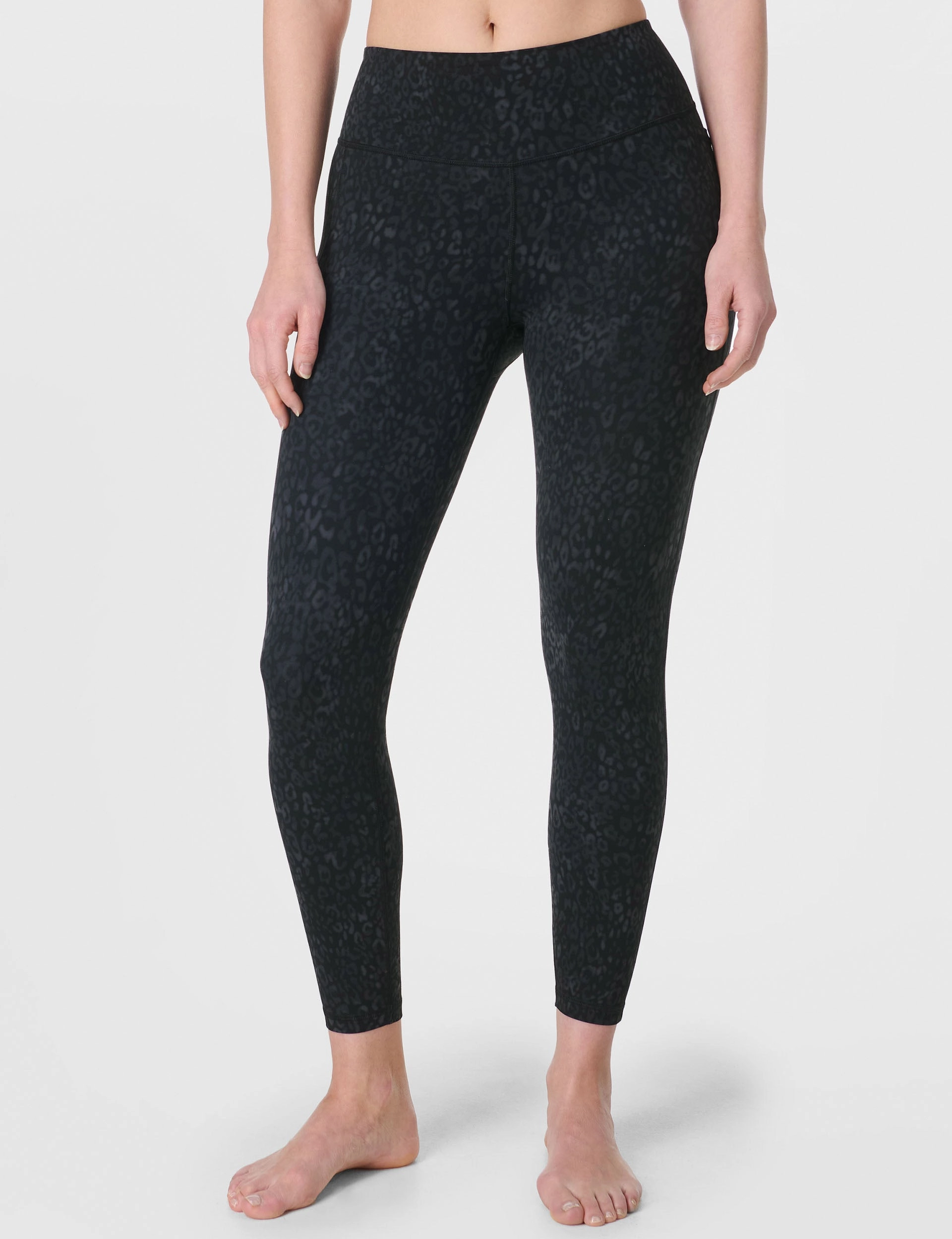 Ultimate Studio 7/8 Leggings - Black Panther Print Power Mesh