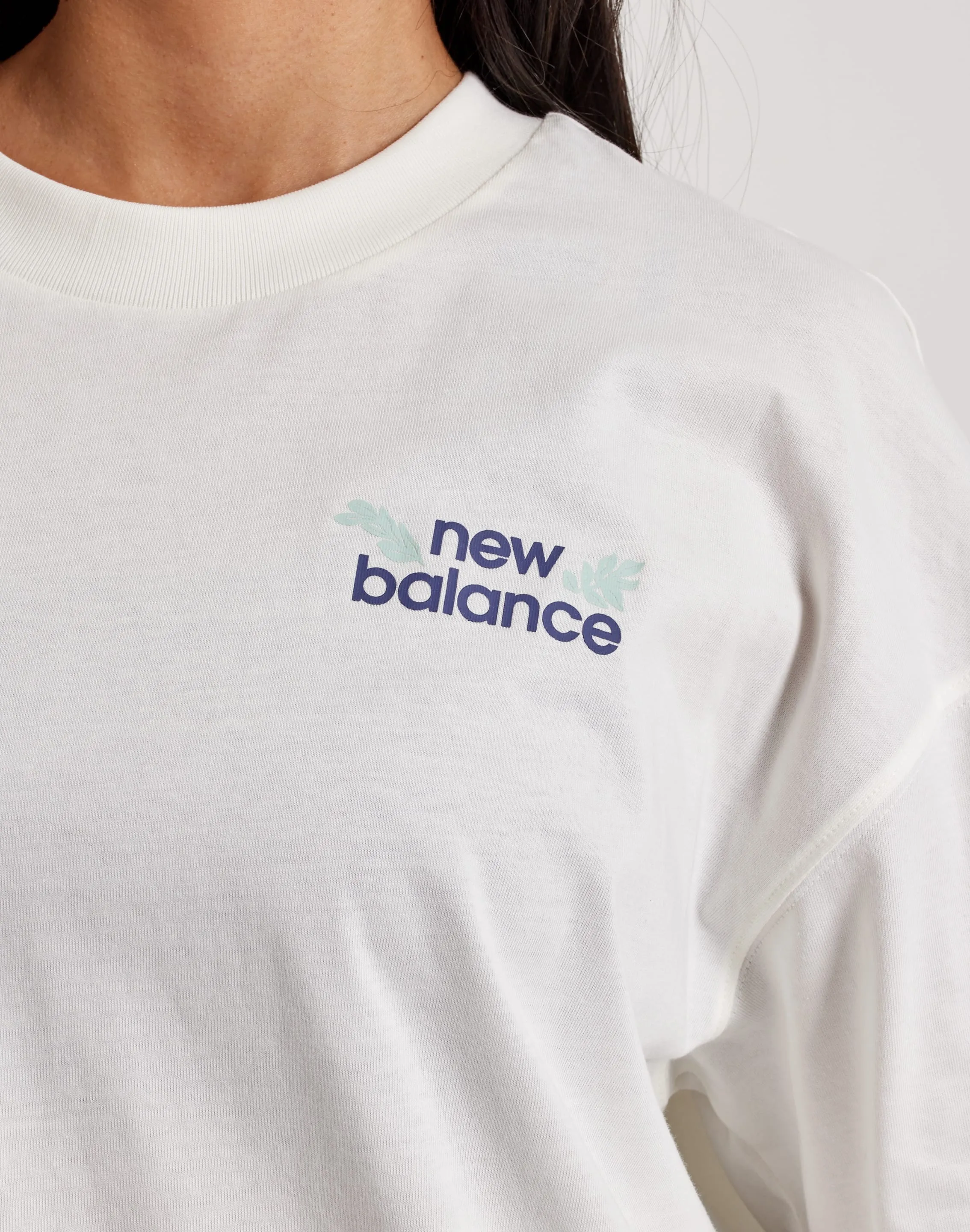 New Balance Flower Oversized Tee AntiSnagFabric