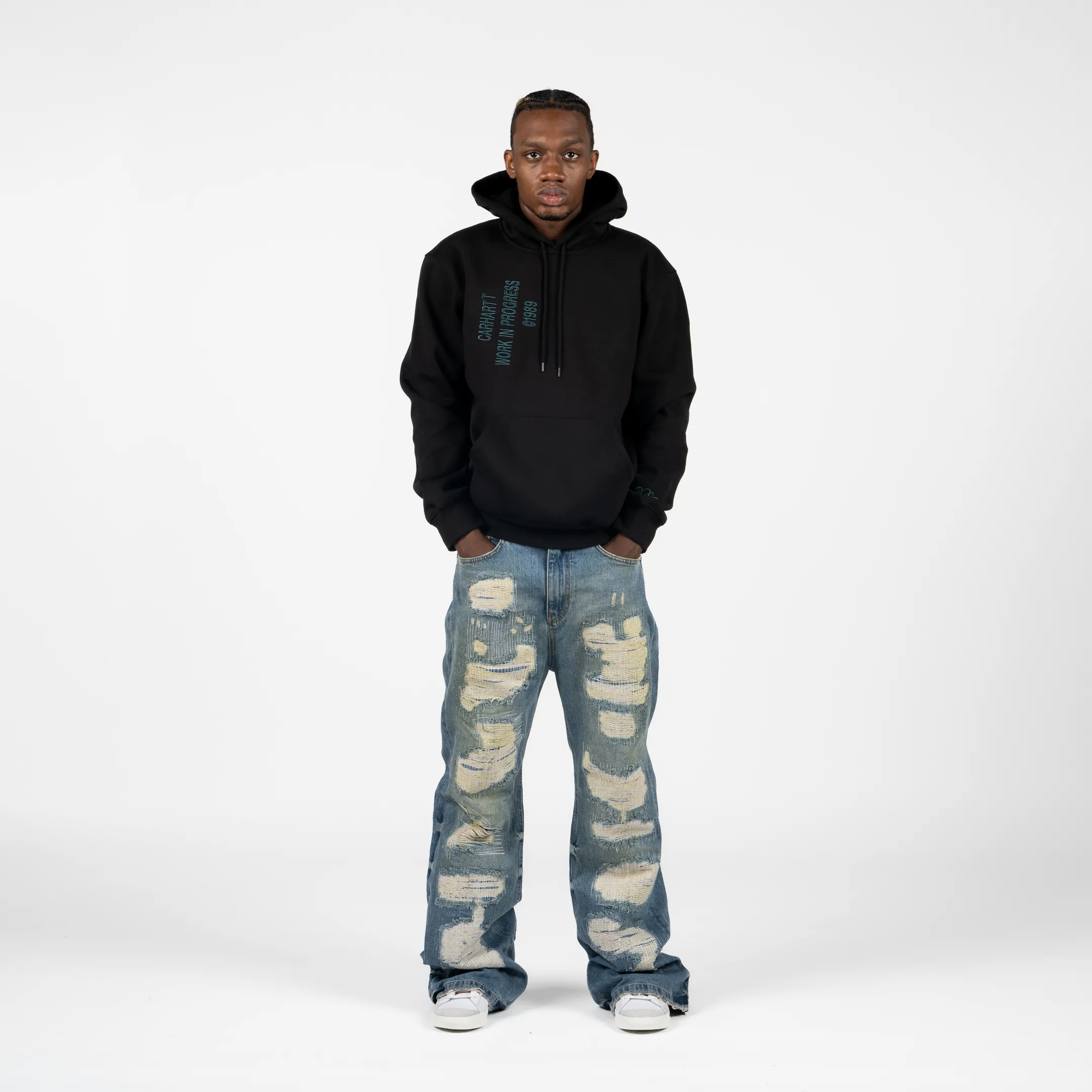 Carhartt WIP Hooded Signature Sweatshirt - Black Beach club style Wind Resistant