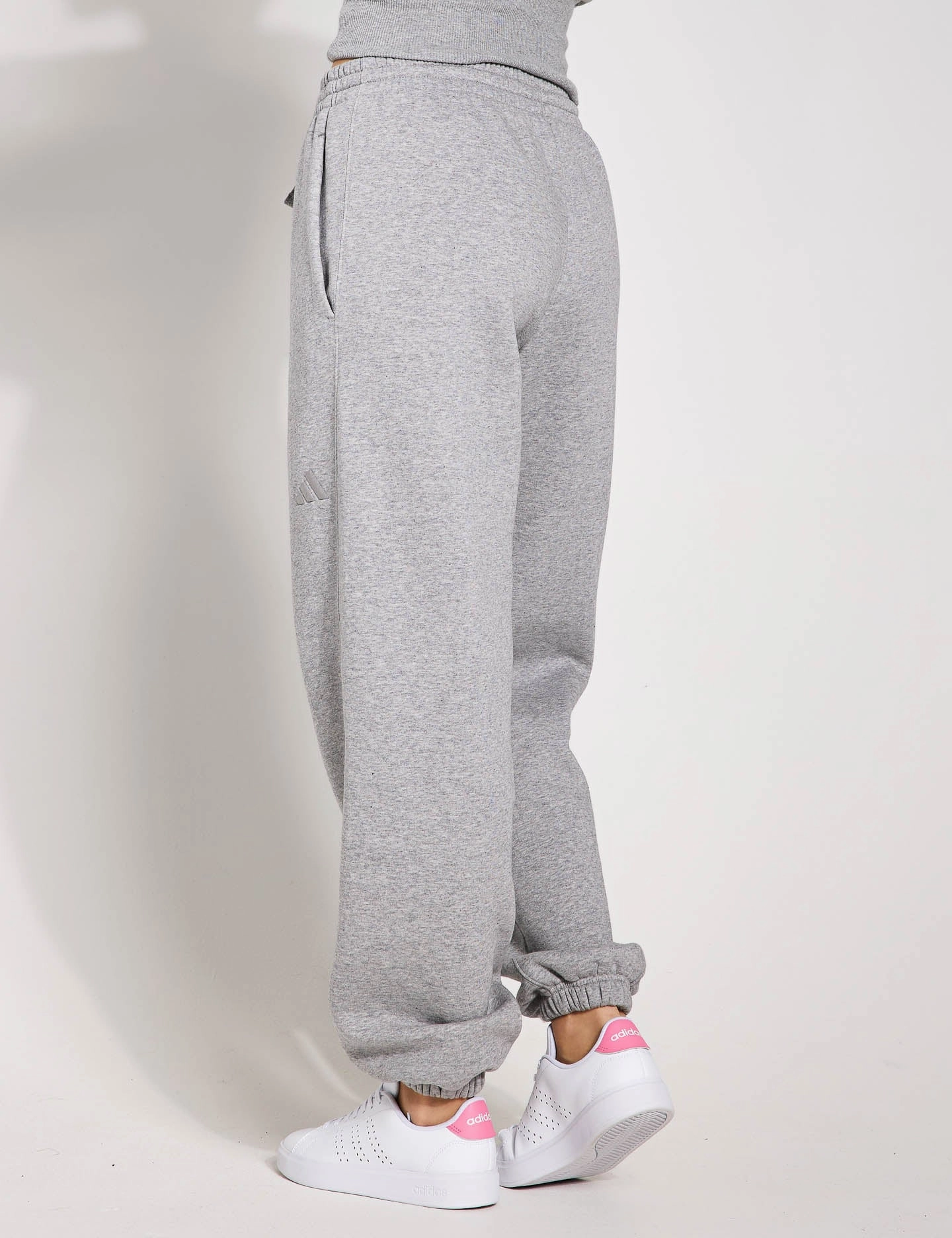 Non Restrictive Mobility Anti Static Material ALL SZN Fleece Loose Joggers - Medium Grey Heather