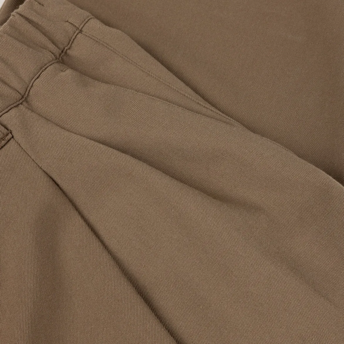 PLEATED TWILL PANTS - CAMEL Inner Glow