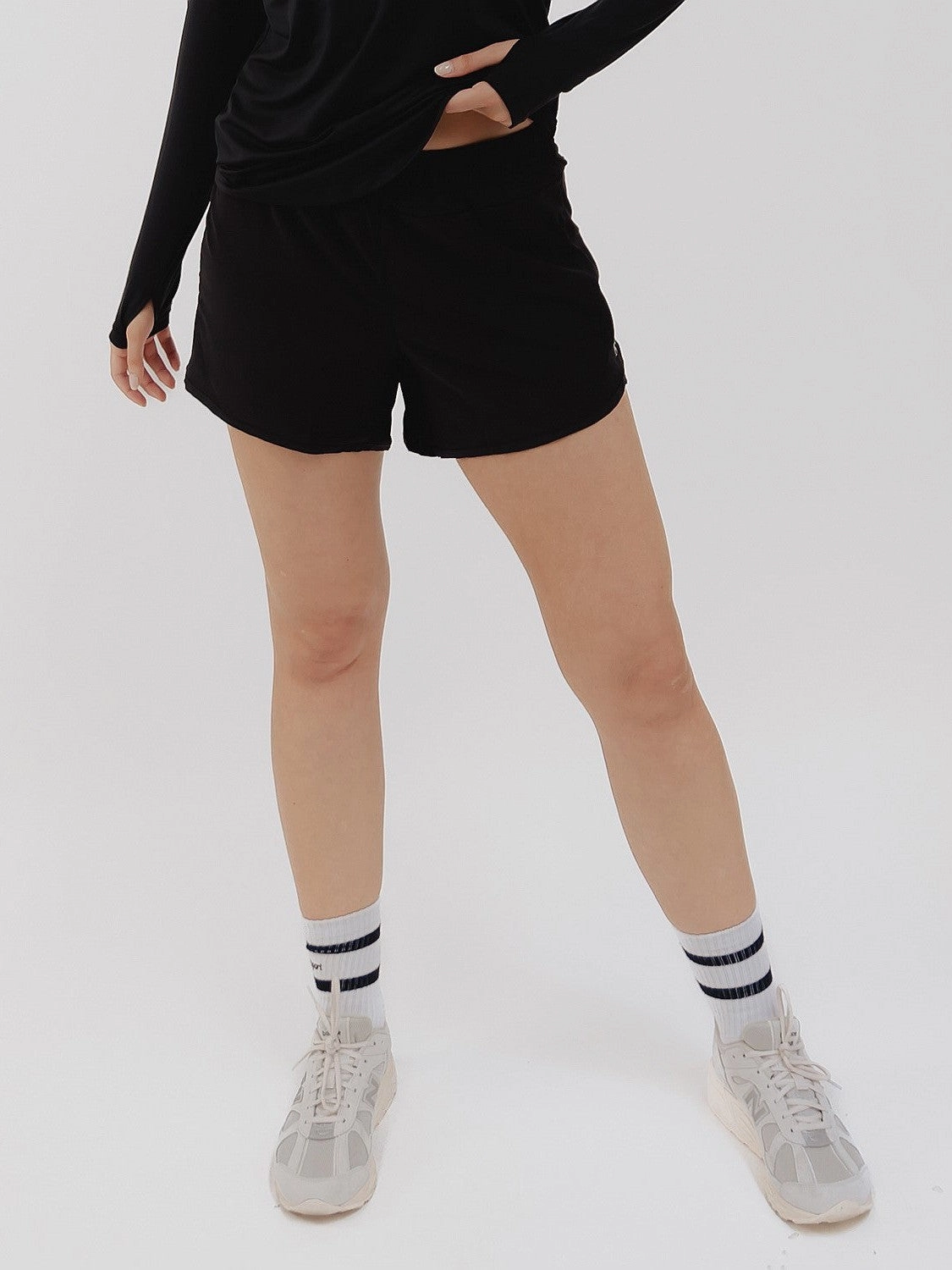 Sweat Wicking Fabric Taylor Run Short In Black