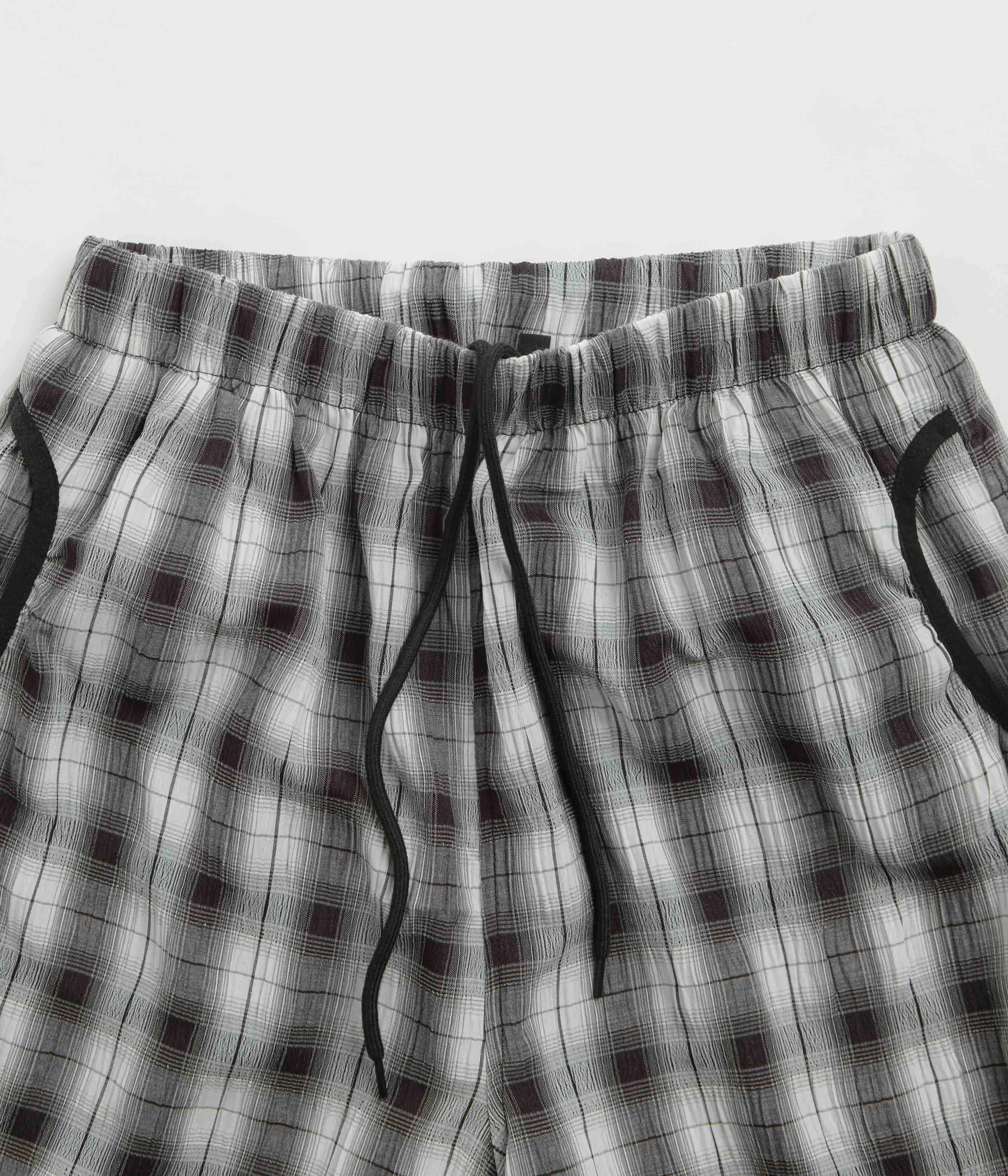 Water Resistant Fashion Forward Sexhippies Seersucker Plaid Shorts - Black / White