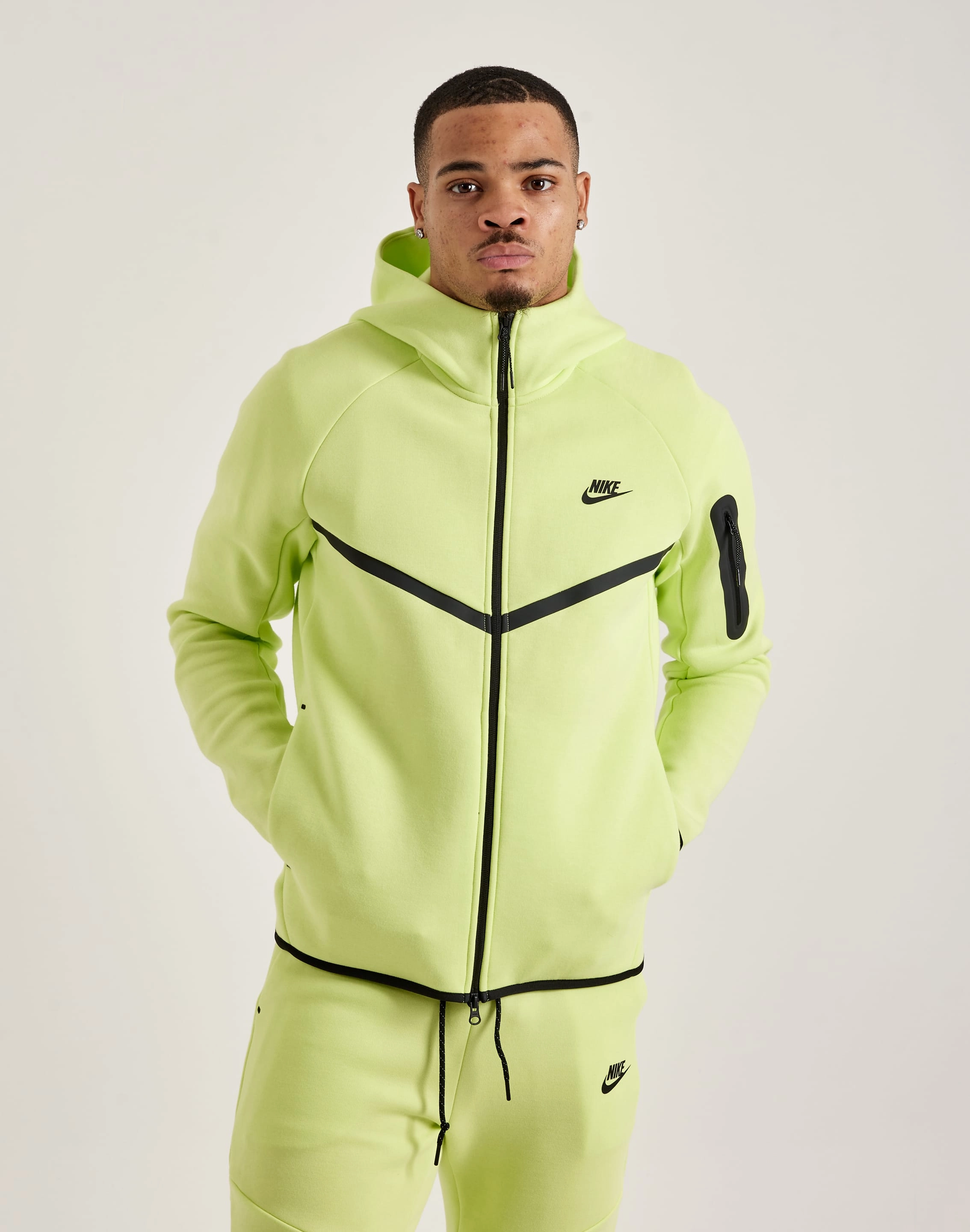 Wave Core Colorfast Technology Nike Tech Fleece Windrunner Full-Zip Hoodie