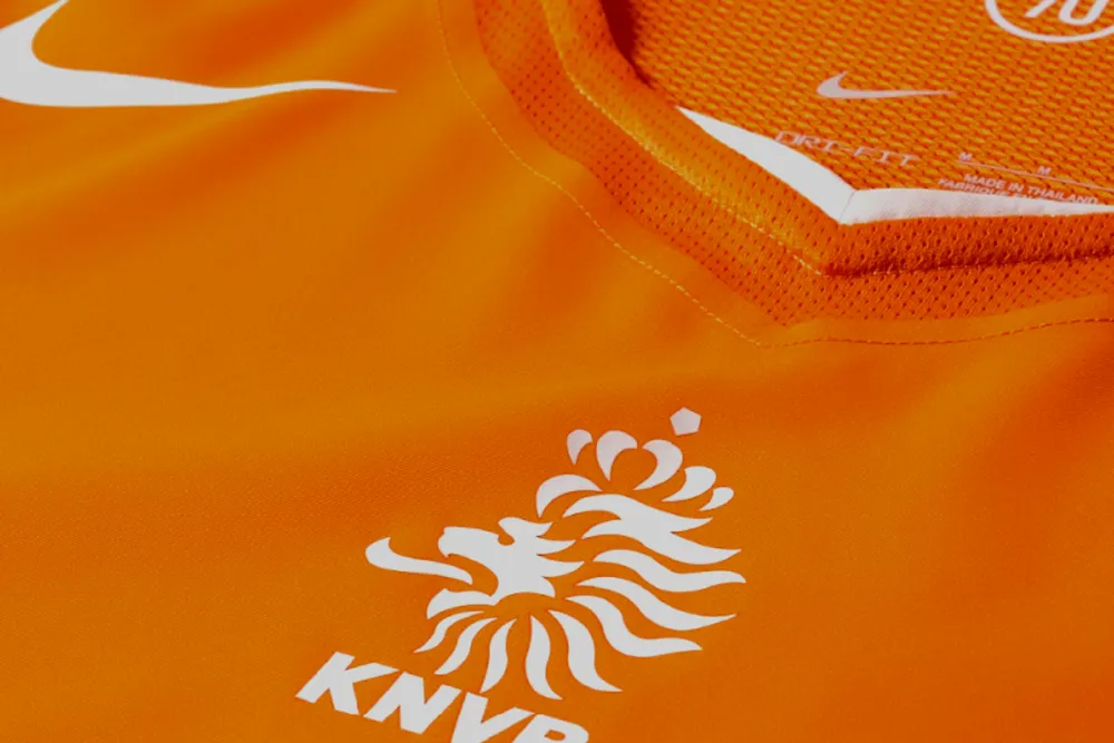 Nike Netherlands 2004 Total 90 Reissue Jersey Tagless Comfort Collar