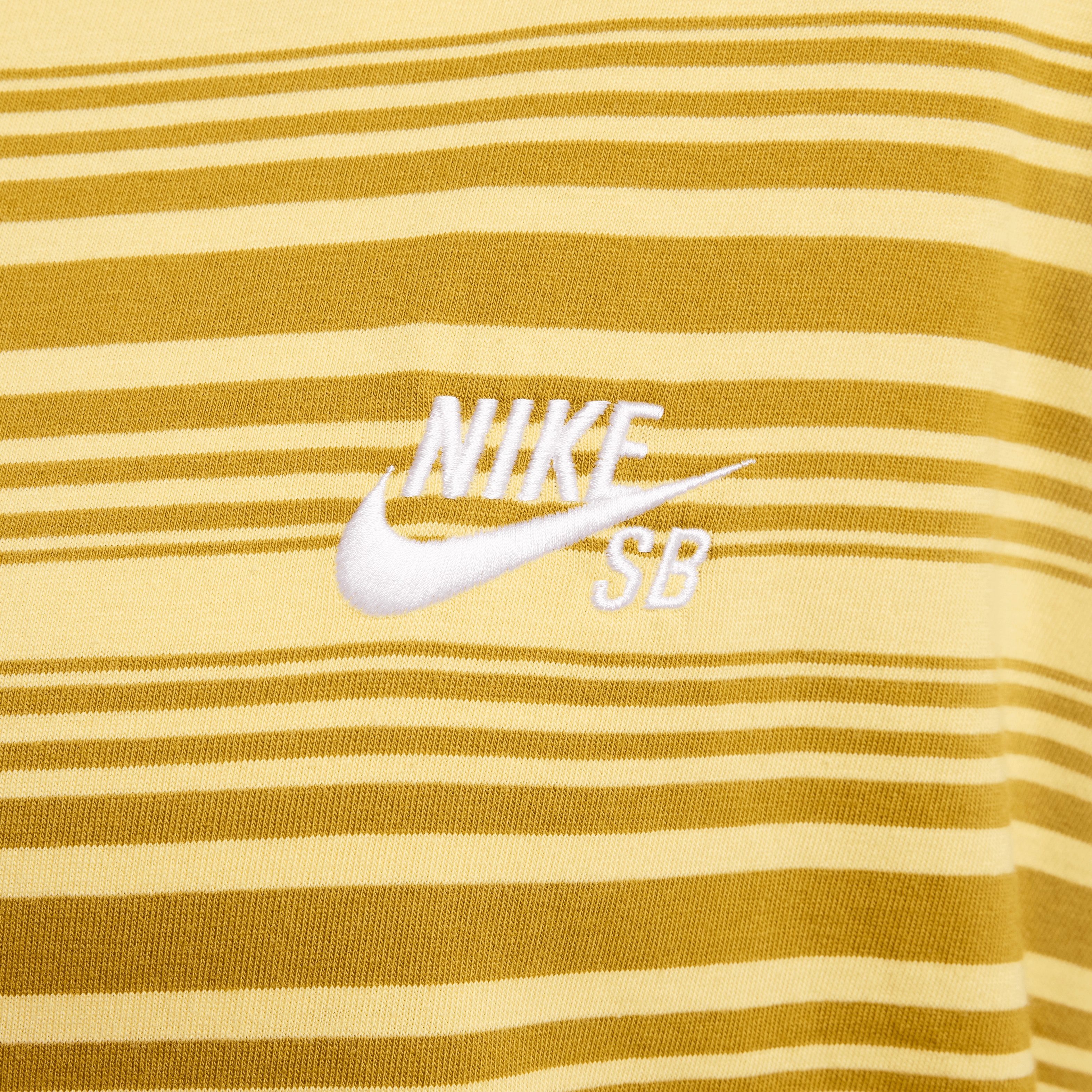 Nike SB Max 90's T-Shirt Lace Accent Country Escape