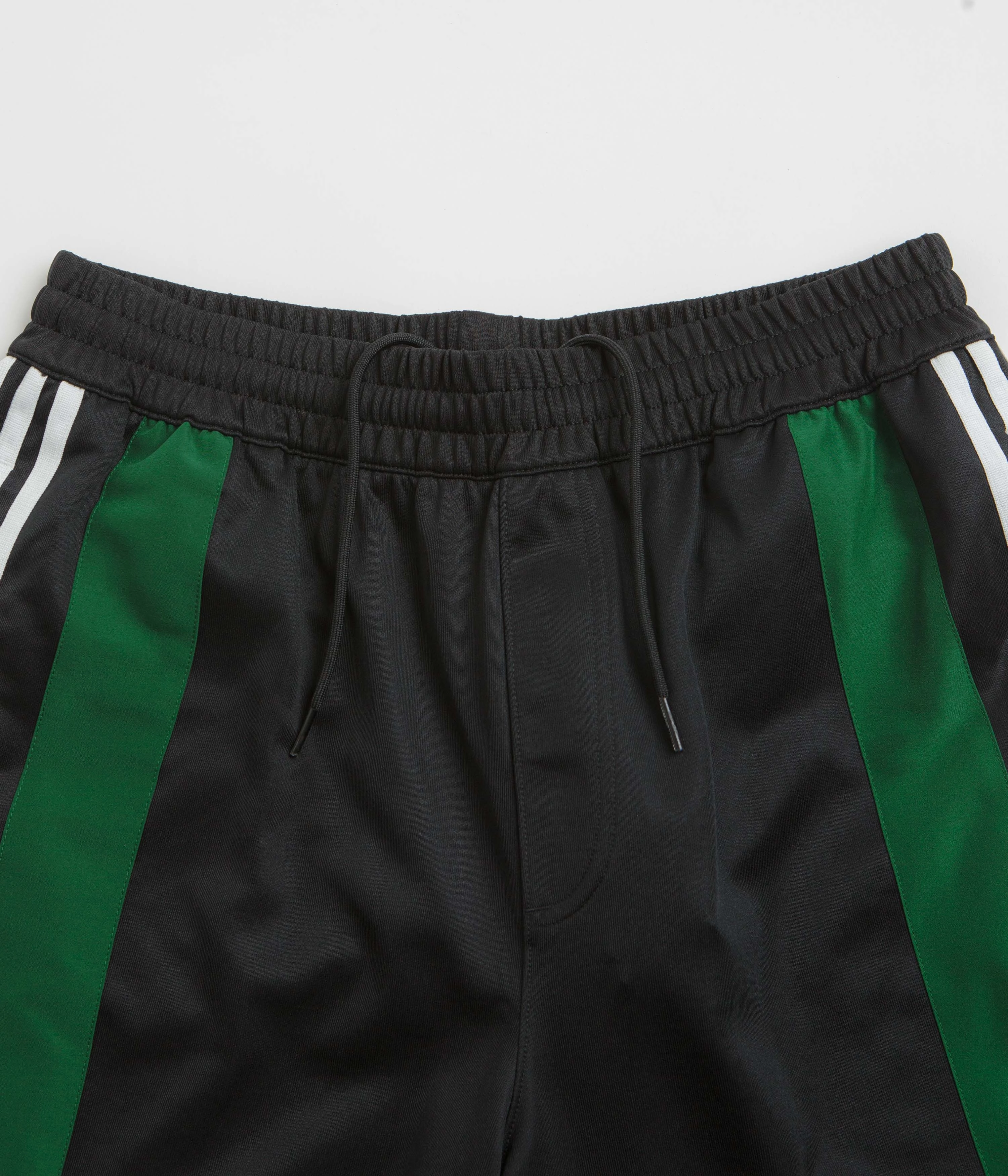 Adidas Skateboarding Football Shorts - Black / Dark Green / White Crisp Look Low-waisted