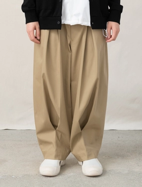 Lightweight Big Pleat Pant (Beige)