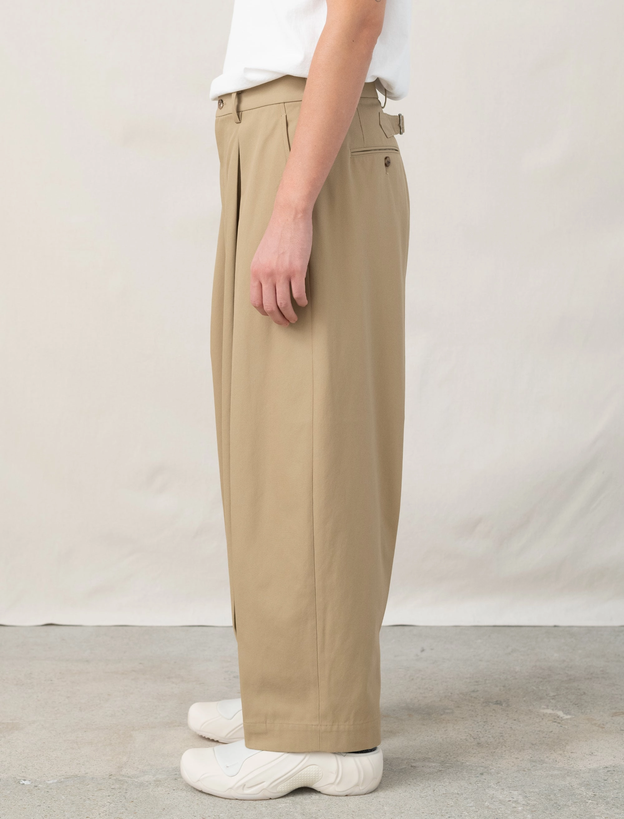 Big Pleat Pant (Beige) Flex Fit