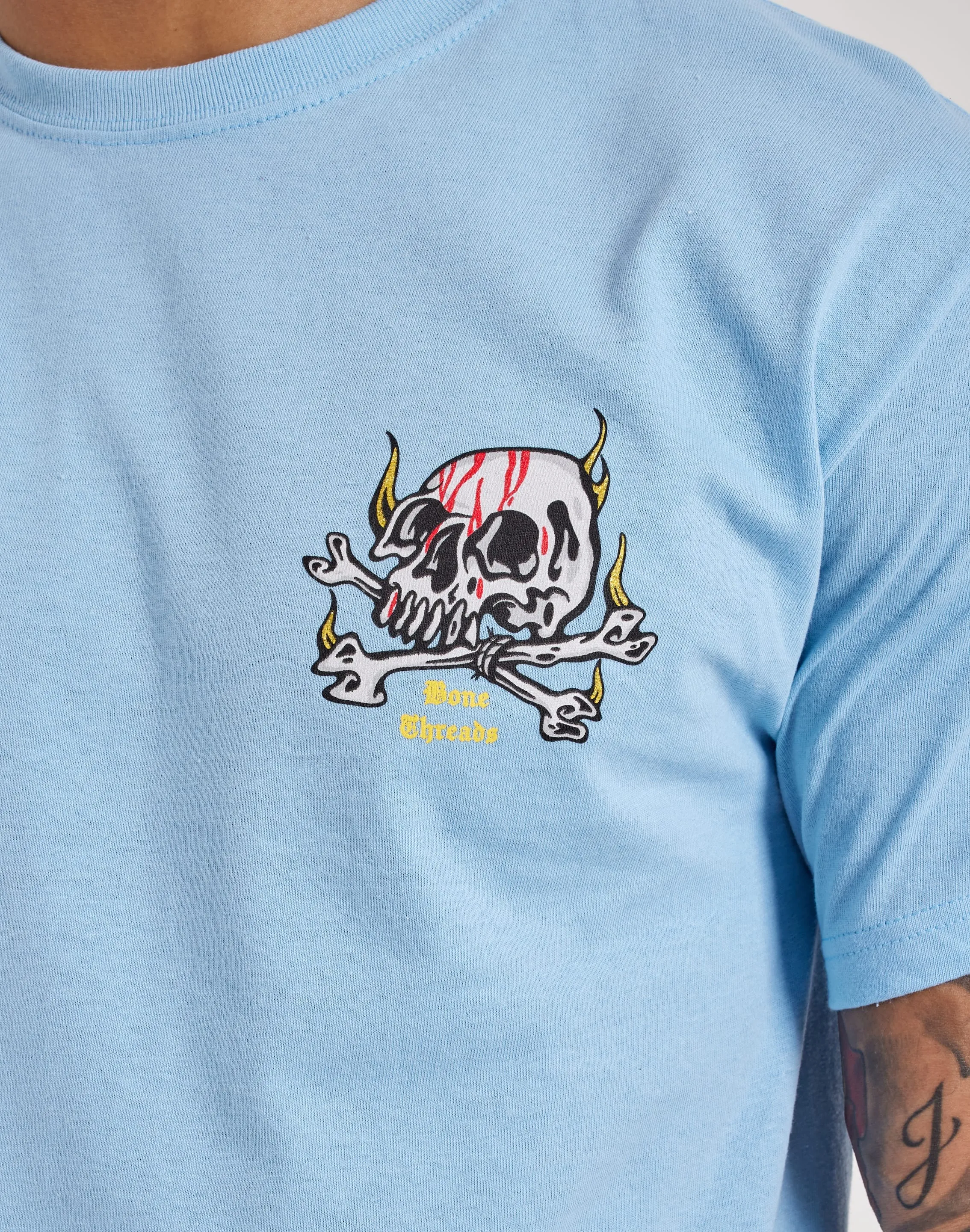 FormFitting Cut Beach Ease BMG Eagles Skull Tee
