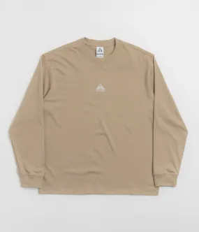 Athletic Look sleep shorts silhouette Nike ACG Lungs Long Sleeve T-Shirt - Khaki