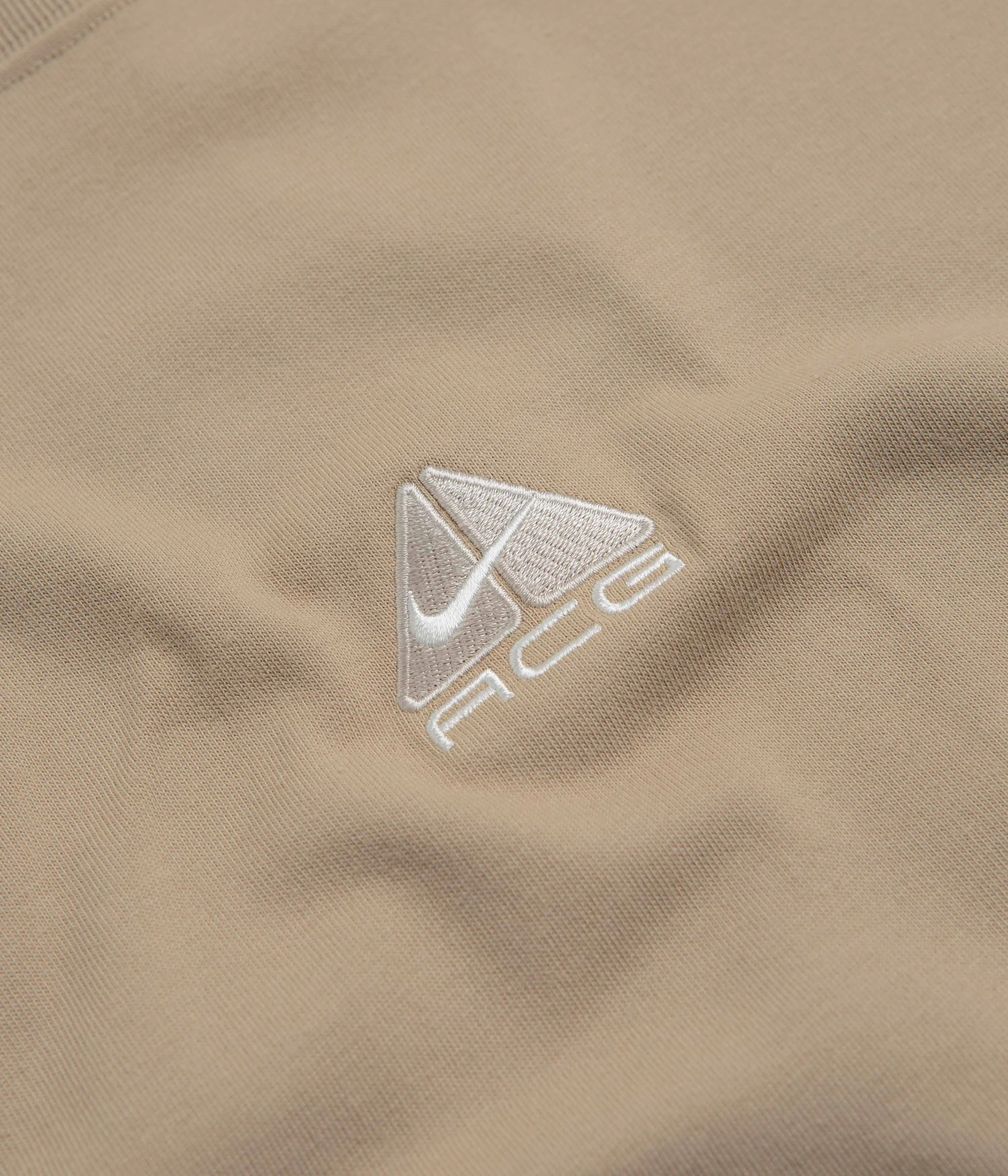 Comfort Fit off-season Nike ACG Lungs Long Sleeve T-Shirt - Khaki