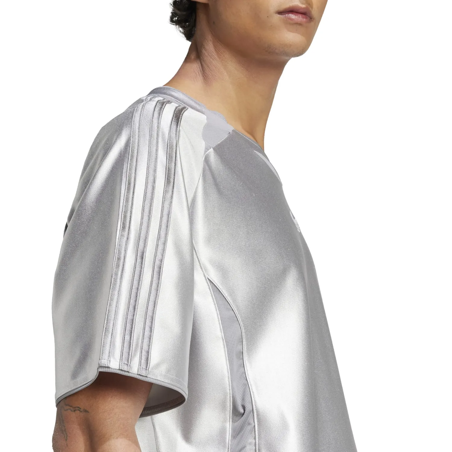 QuickPackable Design Vented Panels Adicolor 2000s Tee - Mens