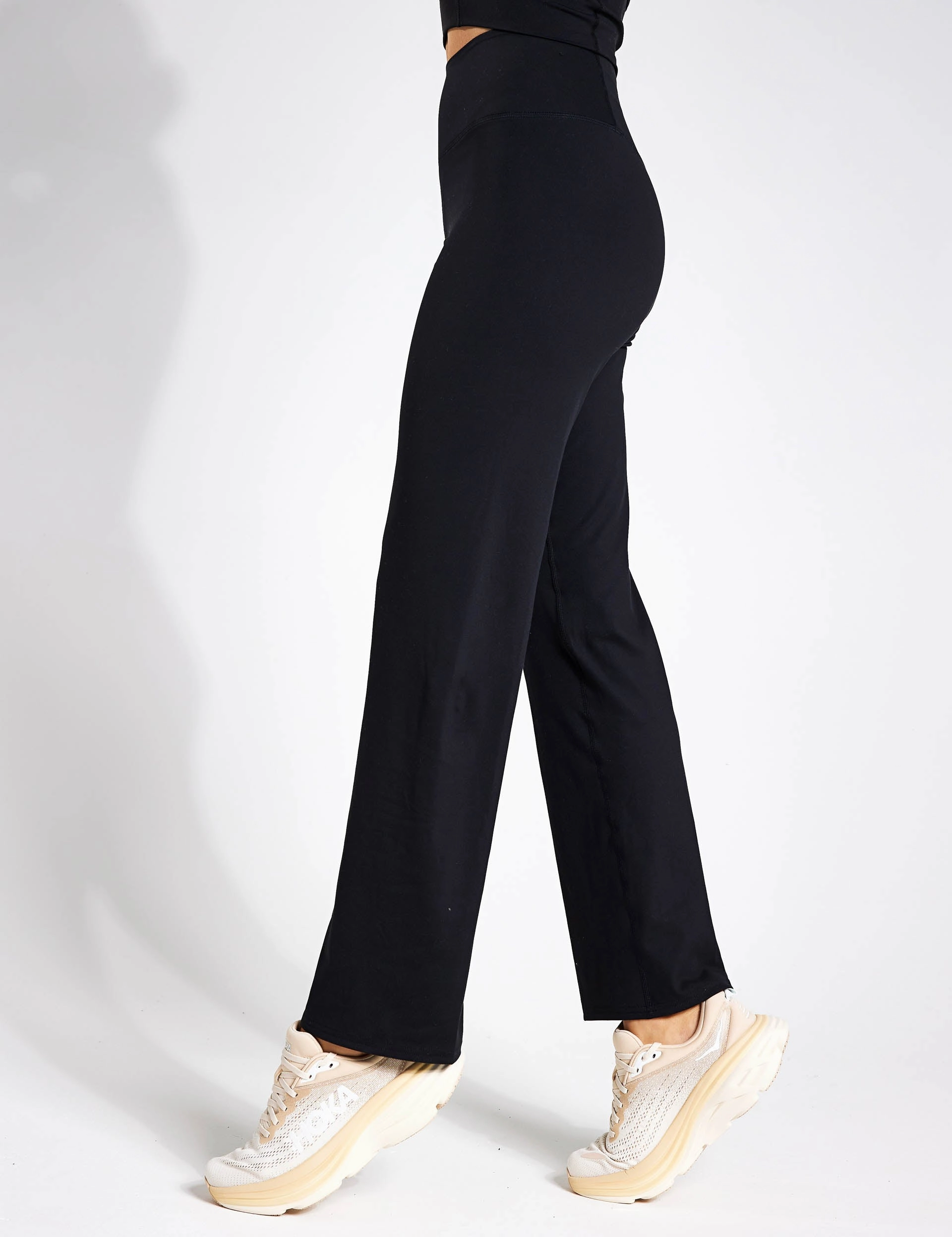 Abrasion Free Zippers Straight Leg Yoga Joggers - Black