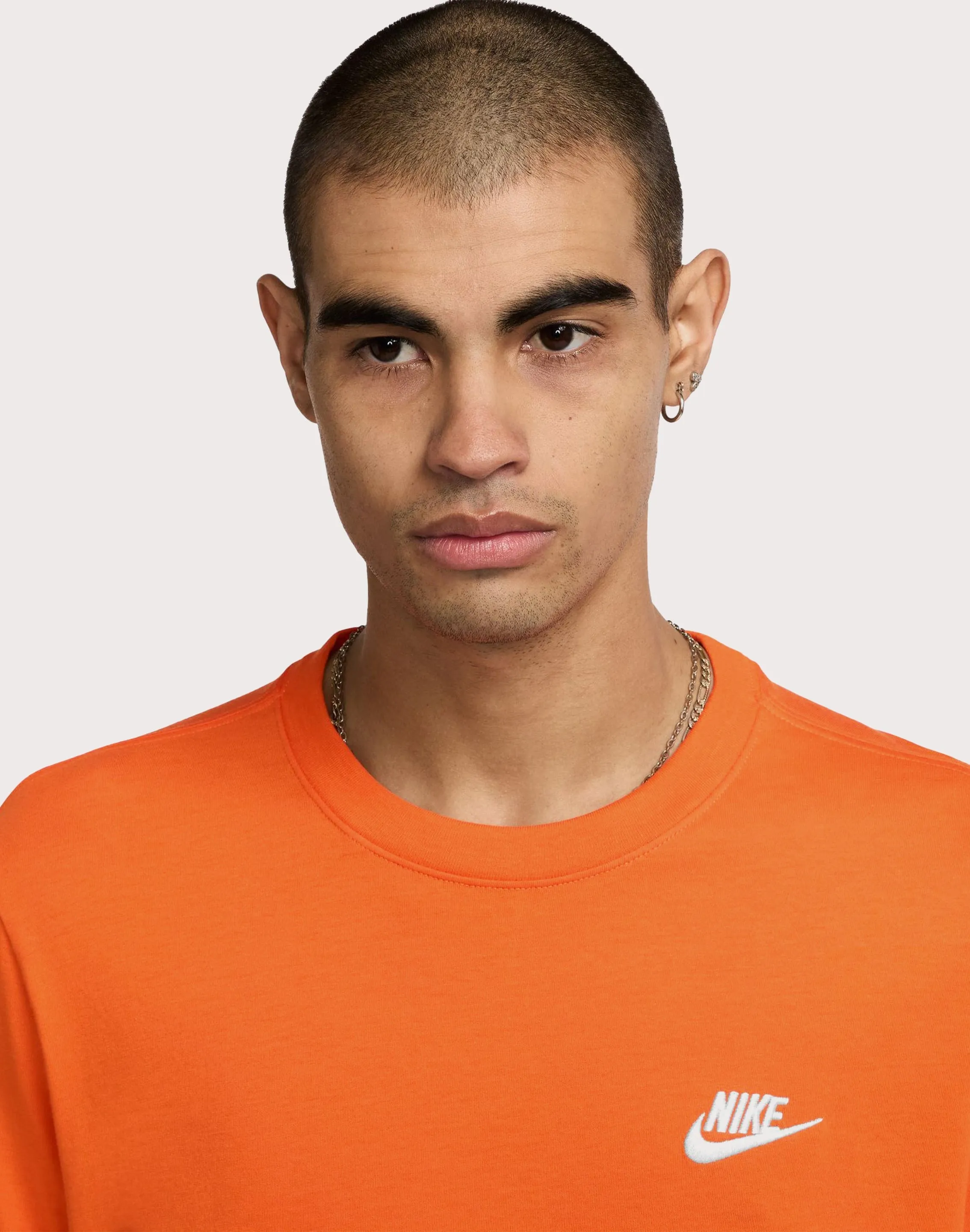 Nike Nike Sportswear Club Men's Orange Tee Compact Packable Design OdorResistantFabric