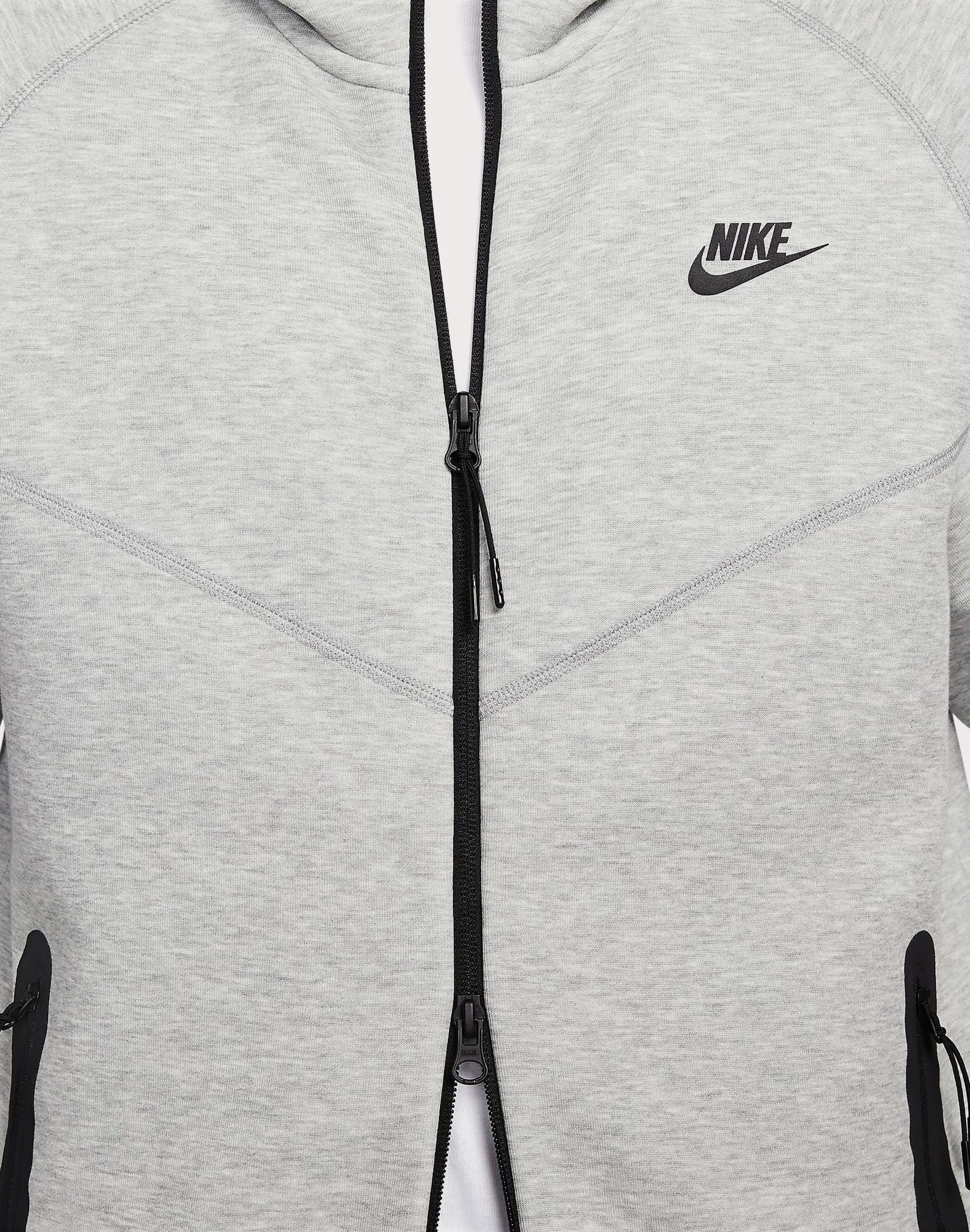 Nike Tech Fleece Windrunner Full-Zip Hoodie QuickDryDesign