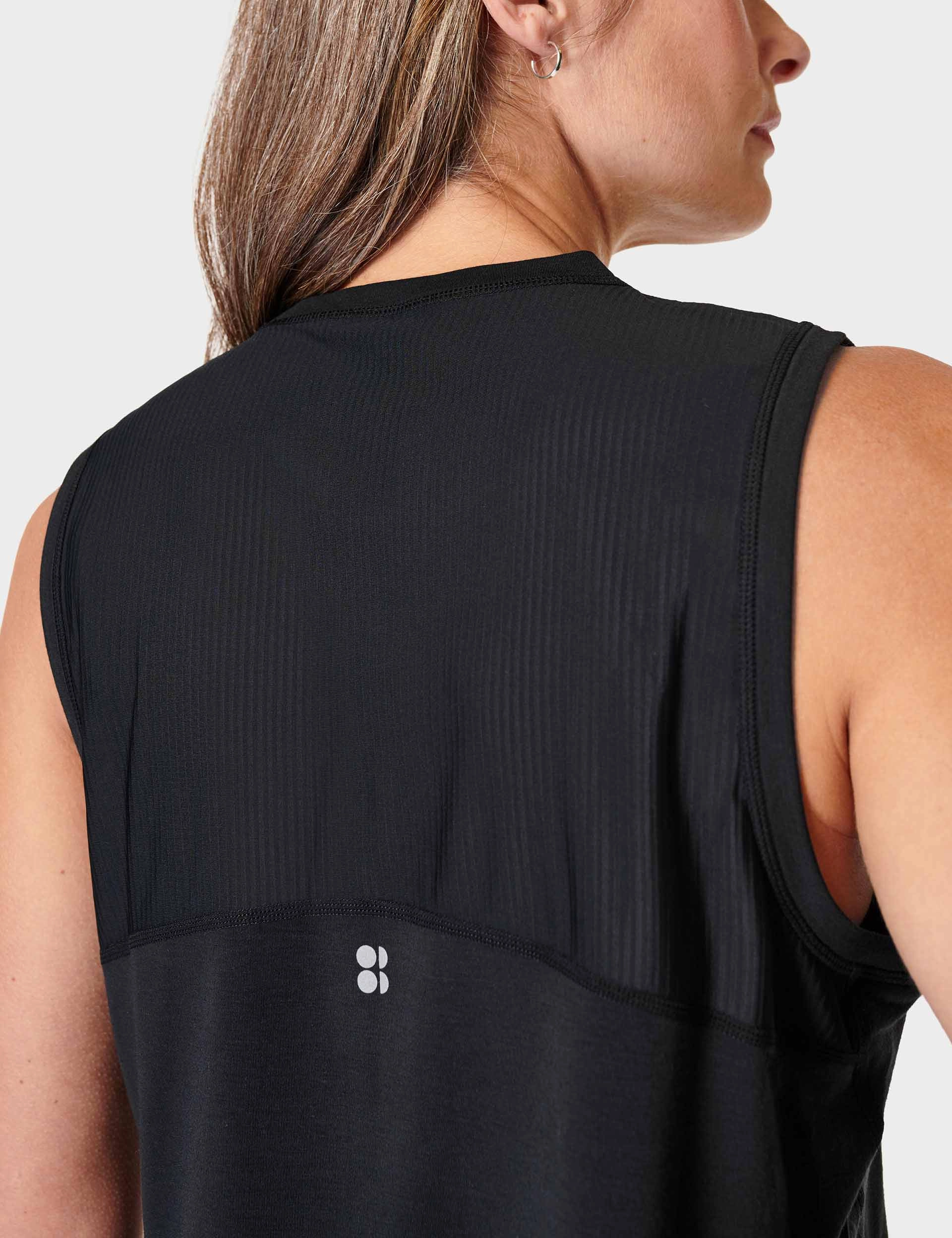 Hypoallergenic Fiber jerky movement Breathe Easy Crop Muscle Vest - Black