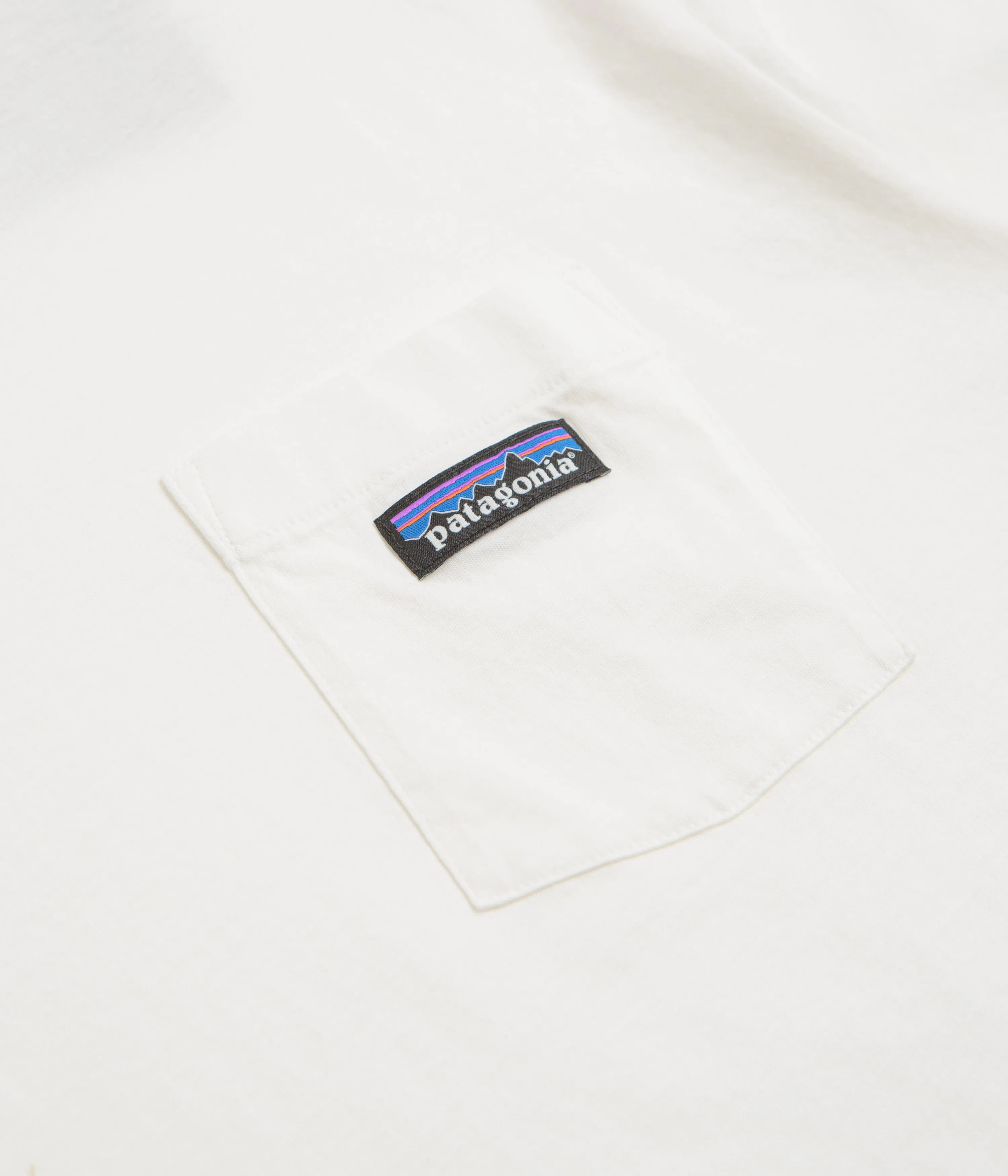 Evening Gown Travel Essential Patagonia Daily Pocket T-Shirt - Birch White