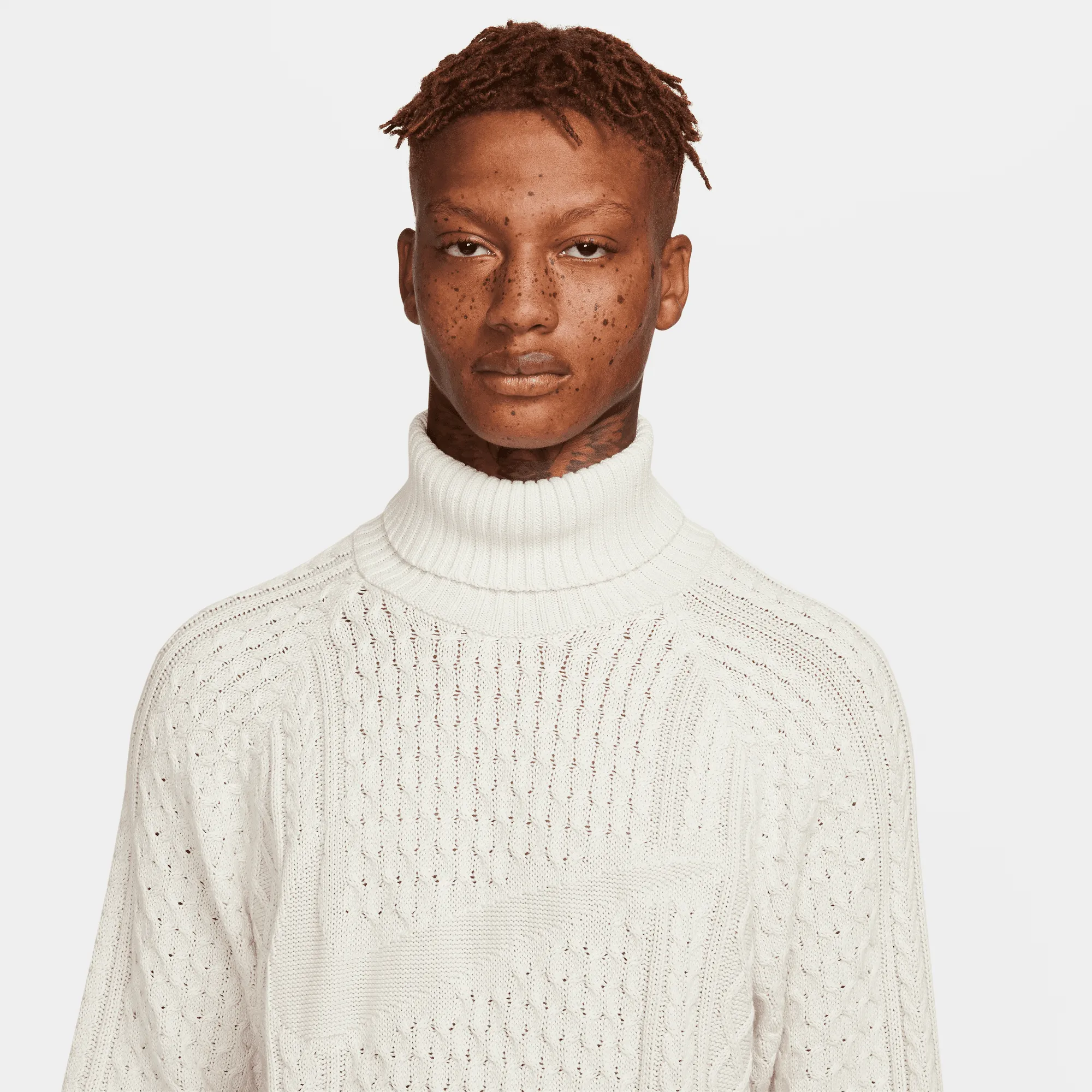 CABLE KNIT TURTLENECK - LIGHT BONE QuickDryingTech