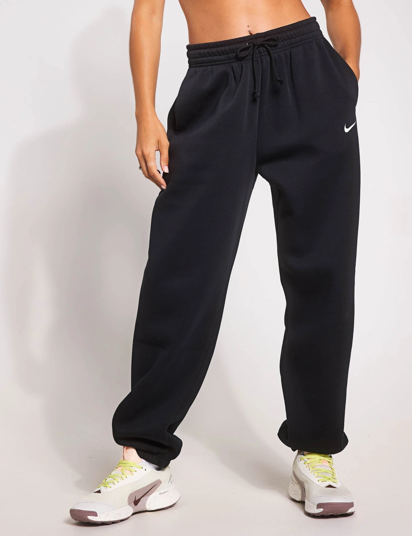 Sportswear Phoenix Fleece Oversized Sweatpants - Black/Sail Non Slip Grip Hem