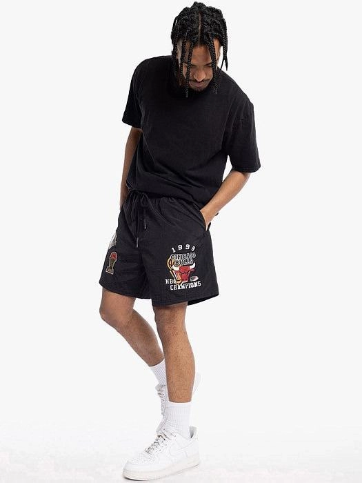 Mid Rise Chicago Bulls Champs Shorts