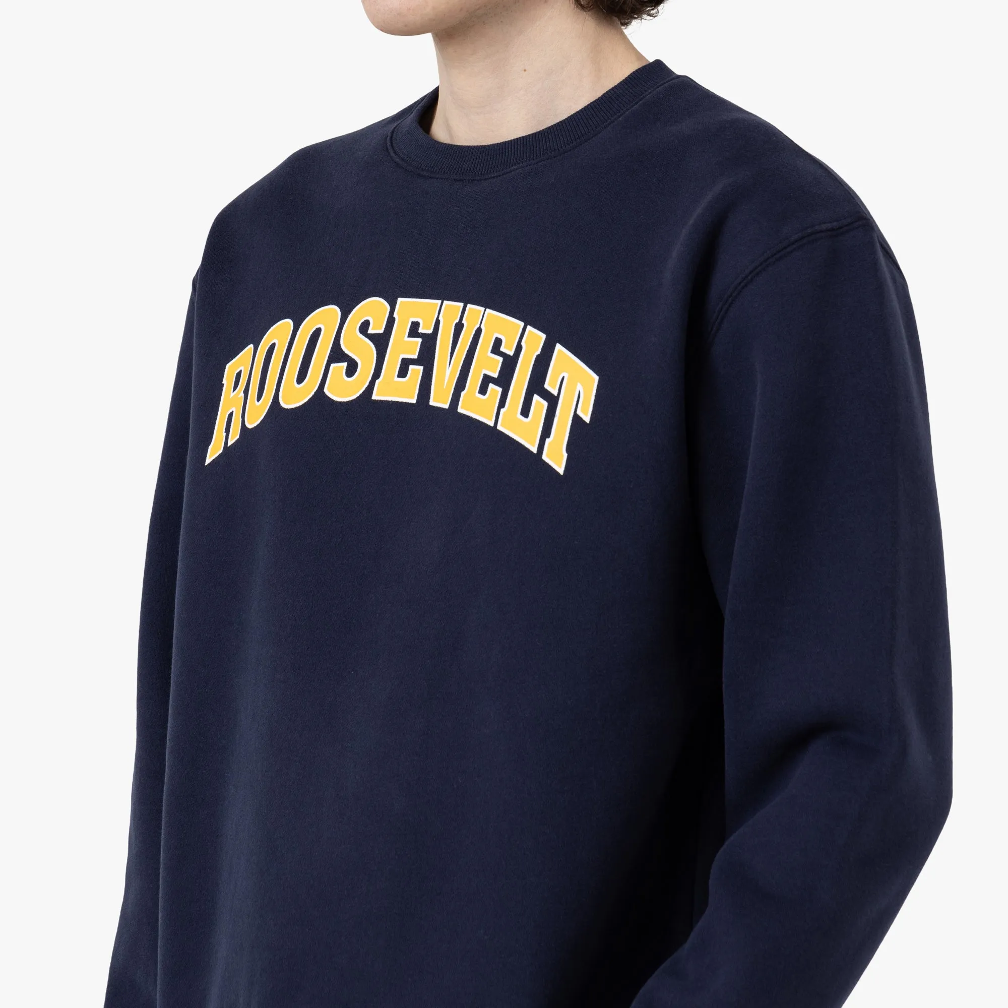Metalwood Roosevelt Crewneck Sweatshirt / Navy Trendy Style Timeless Active