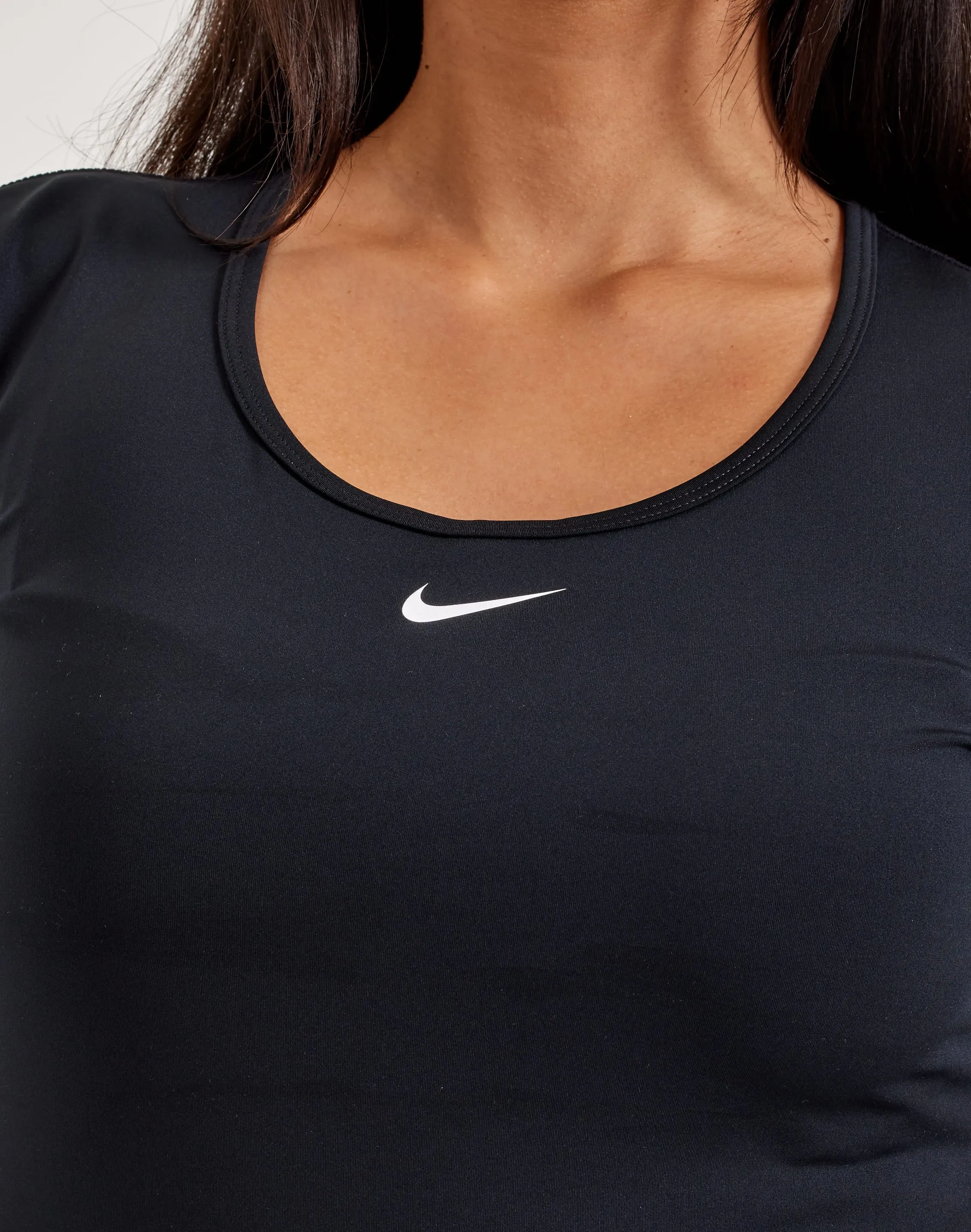 Design Glow Wind Ease Nike Pro Dri-FIT Cropped Long-Sleeve Top