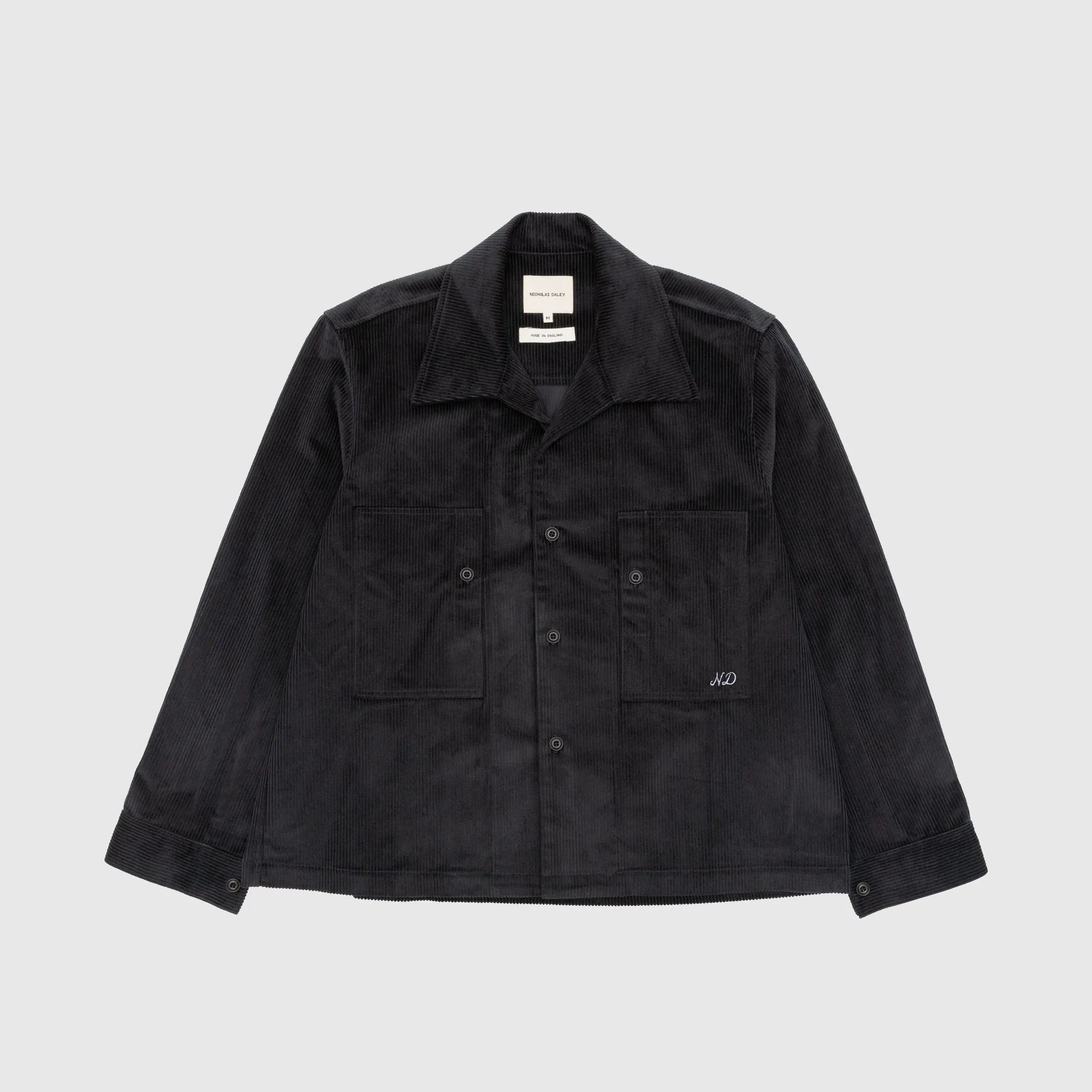 CLASSIC TWO POCKET SHIRT Adjustable Cuff Closure Luxury Feel