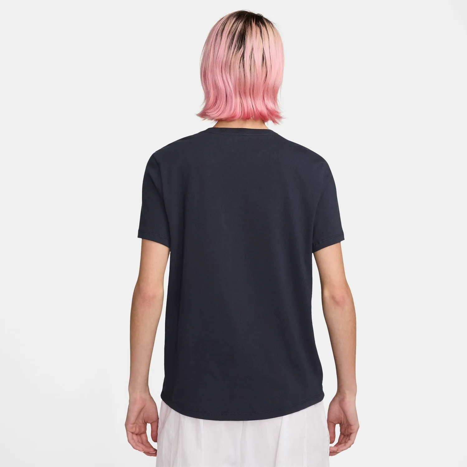 Travel Vibe Club Tee - Womens