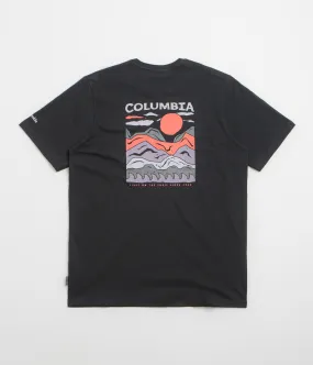 RV park Columbia Explorers Canyon Back T-Shirt - Black / Peaks and Waves