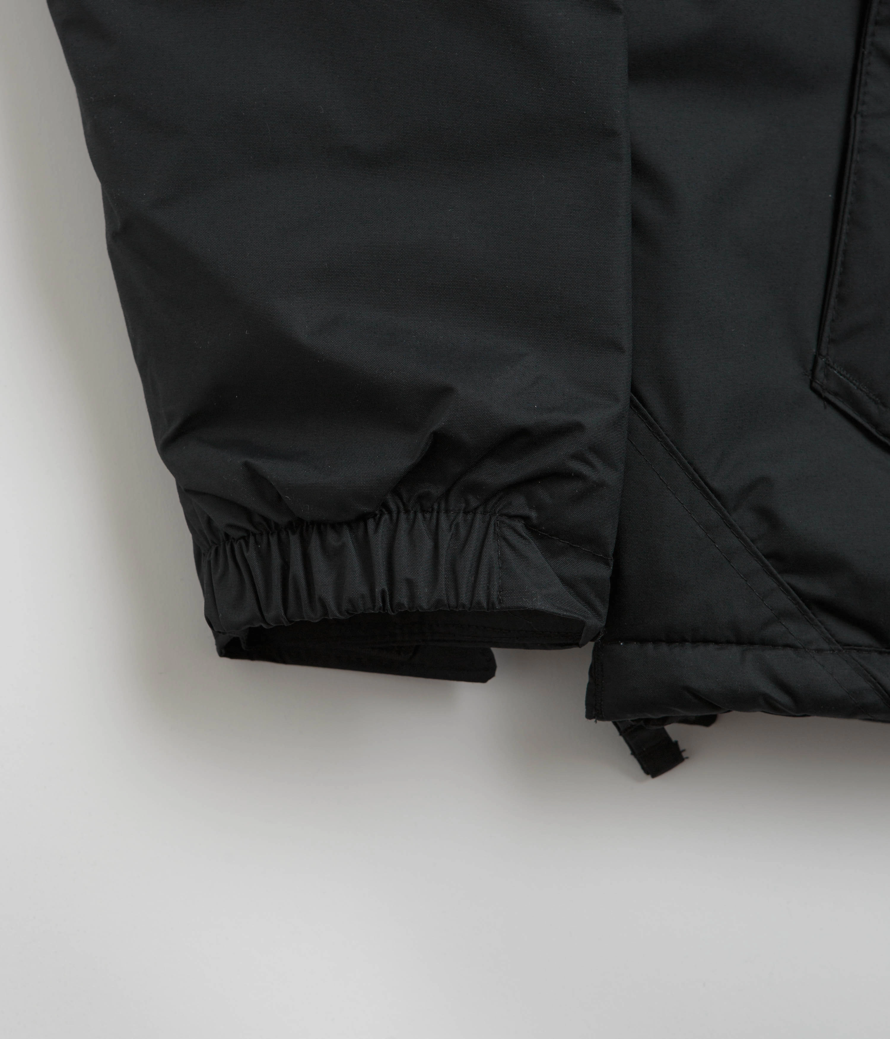 Columbia Challenger II Insulated Pullover Jacket - Black Compact Packability Level