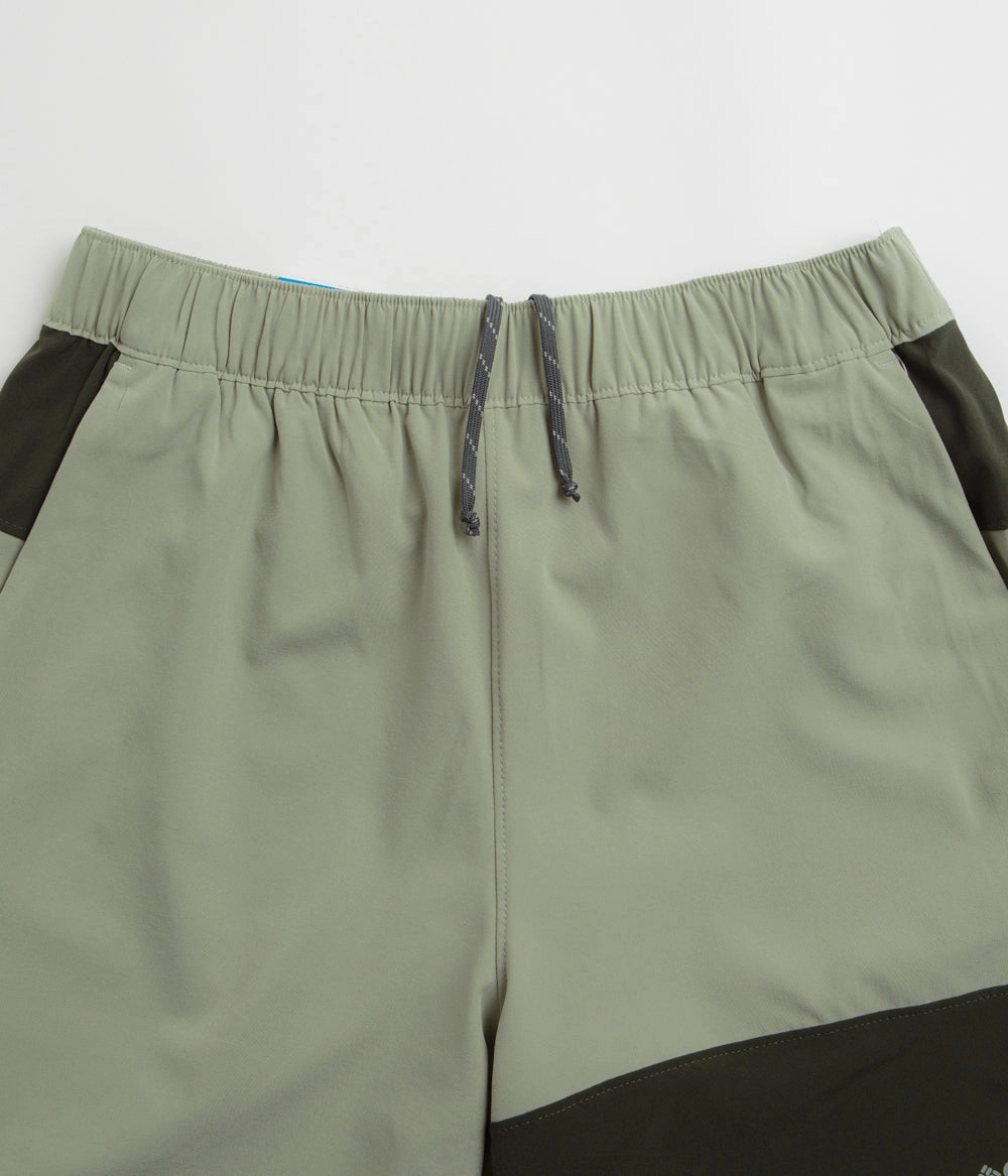 Columbia Hike Color Block Shorts - Safari / Greenscape Universal Attachment Points