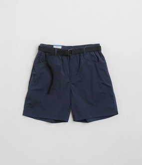 Beach-Ready Look Columbia Sharpe Canyon Shorts - Collegiate Navy
