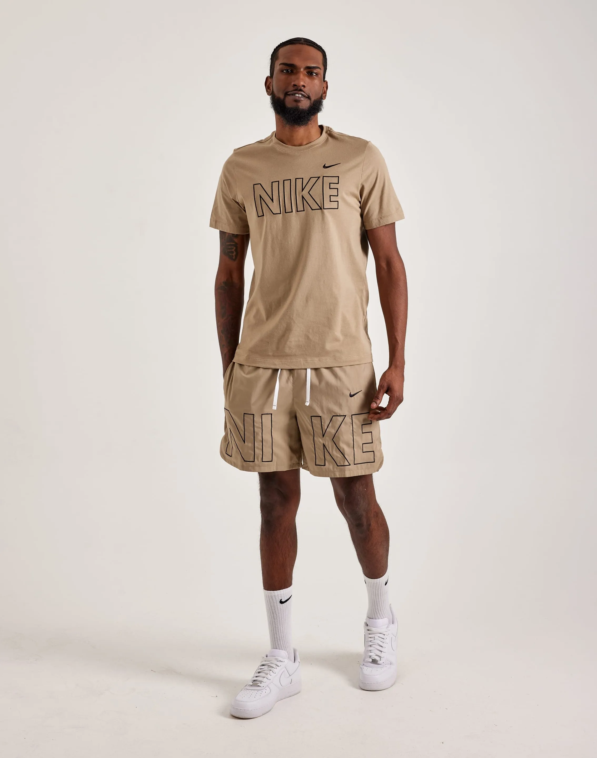 QuickAccessPockets Soft Lining Nike Sportswear Tee
