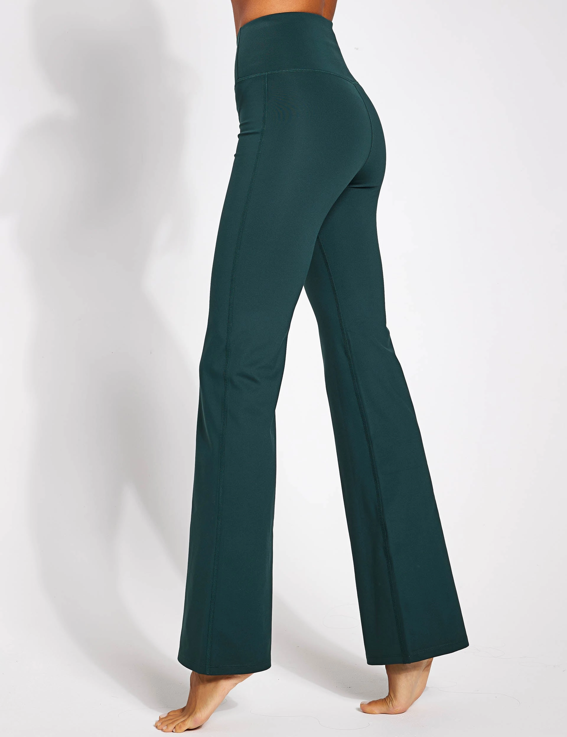 Bonded Seamless Edges Compressive Flare Legging - Moss