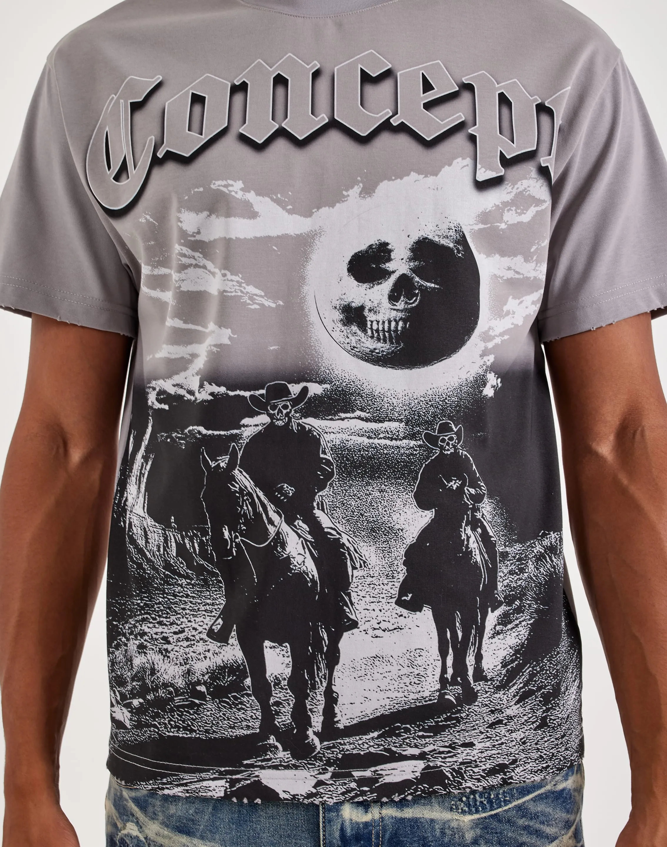 Concept Fear No Evil Tee Smooth Edge Binding