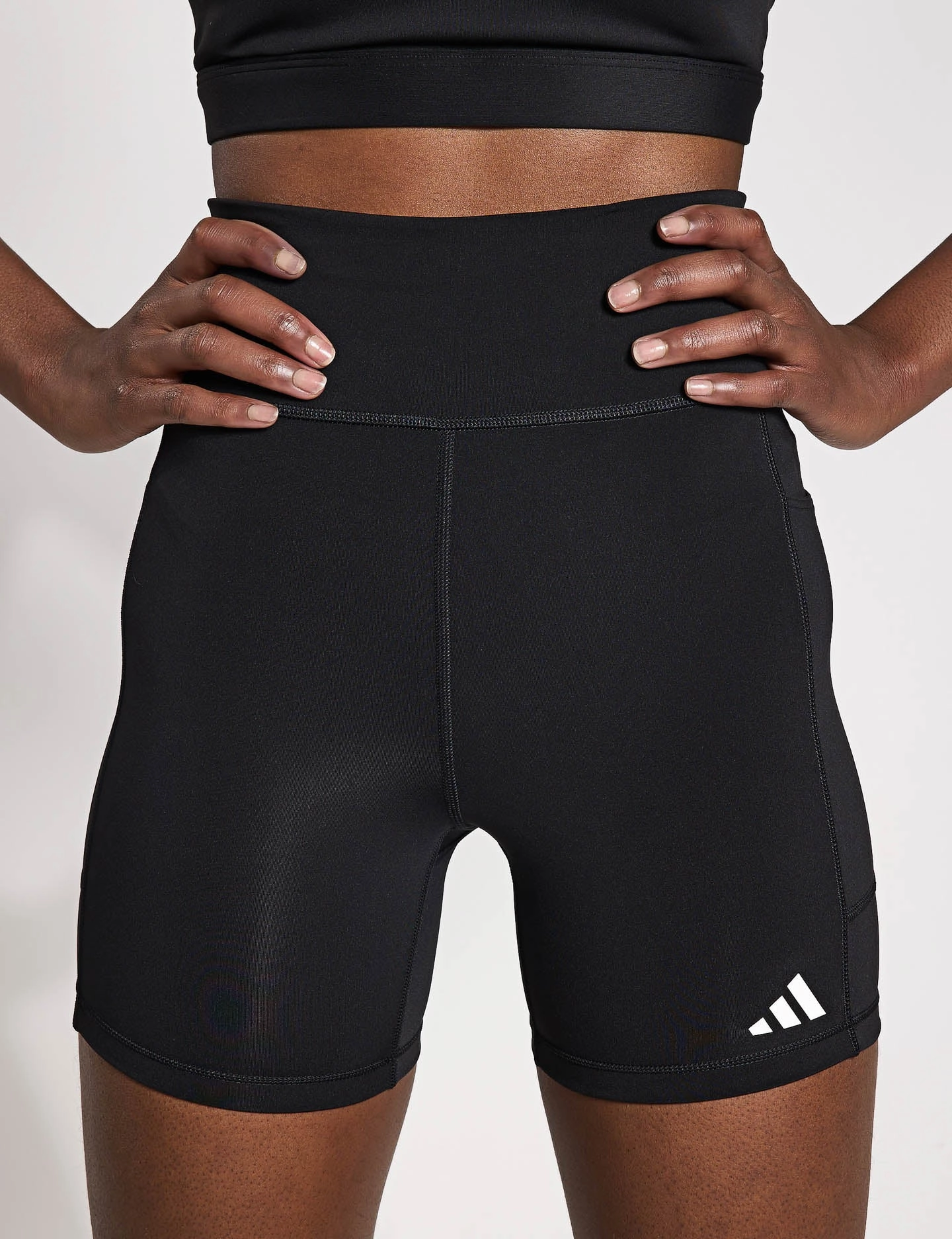 High Elasticity Blend Own the Run Short Leggings 5' - Black