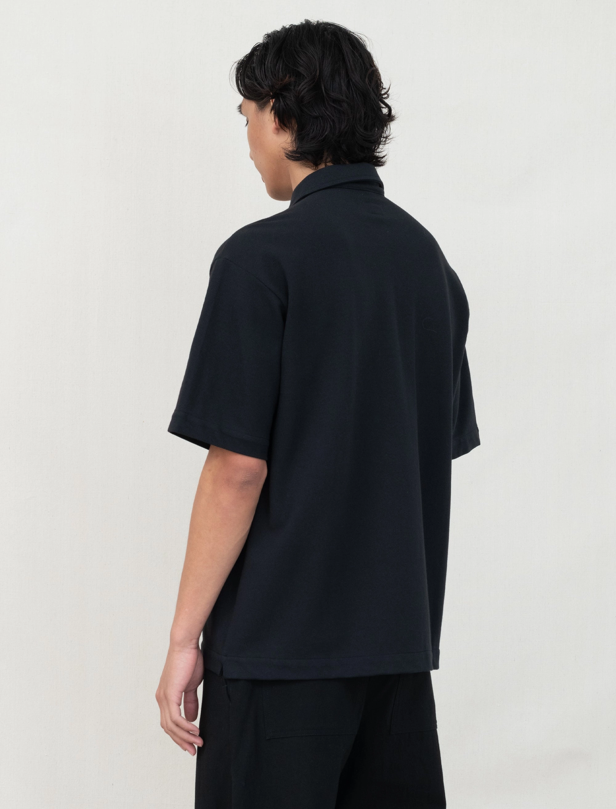 Low Profile Zipper Sustainable Waterproofing Coral Shirt (Black)