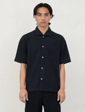 Coral Shirt (Black) Durable Construction Minimalist Stitching