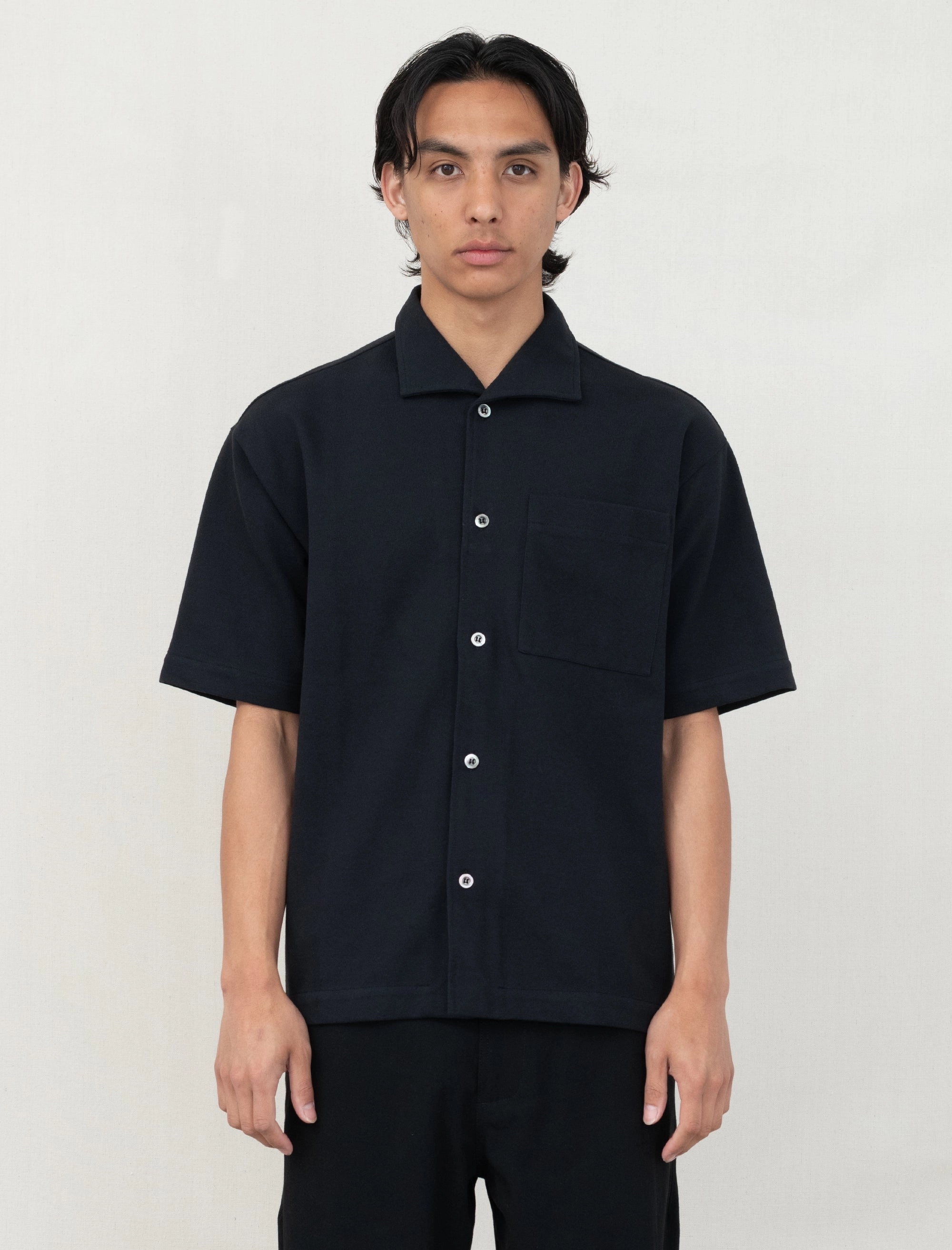 Coral Shirt (Black) Durable Construction Minimalist Stitching